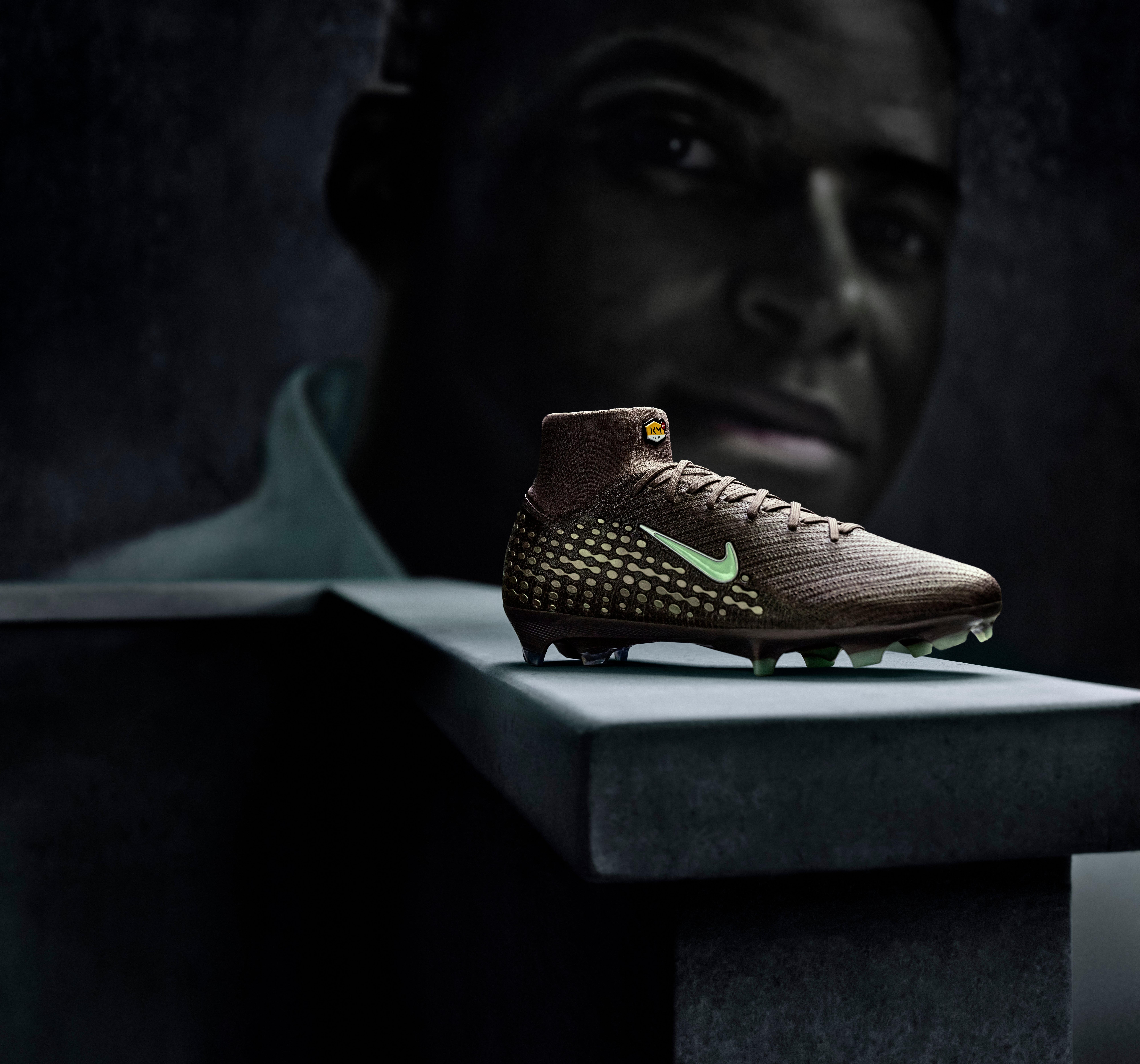 Nike Mercurial Superfly Fussballschuhe von Kylian Mbappé
