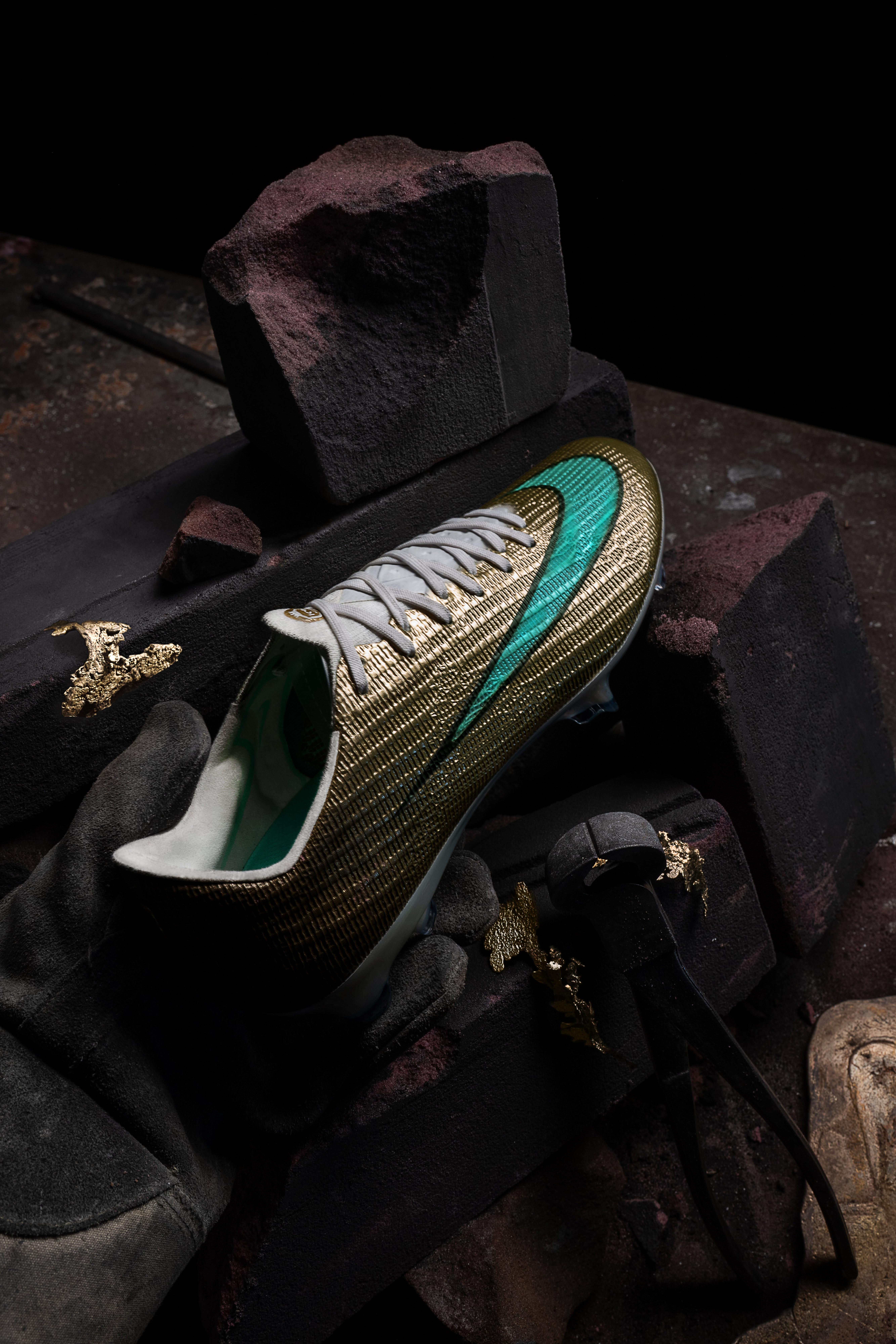Nike Mercurial Superfly Fussballschuhe für Kinder von Kylian Mbappé