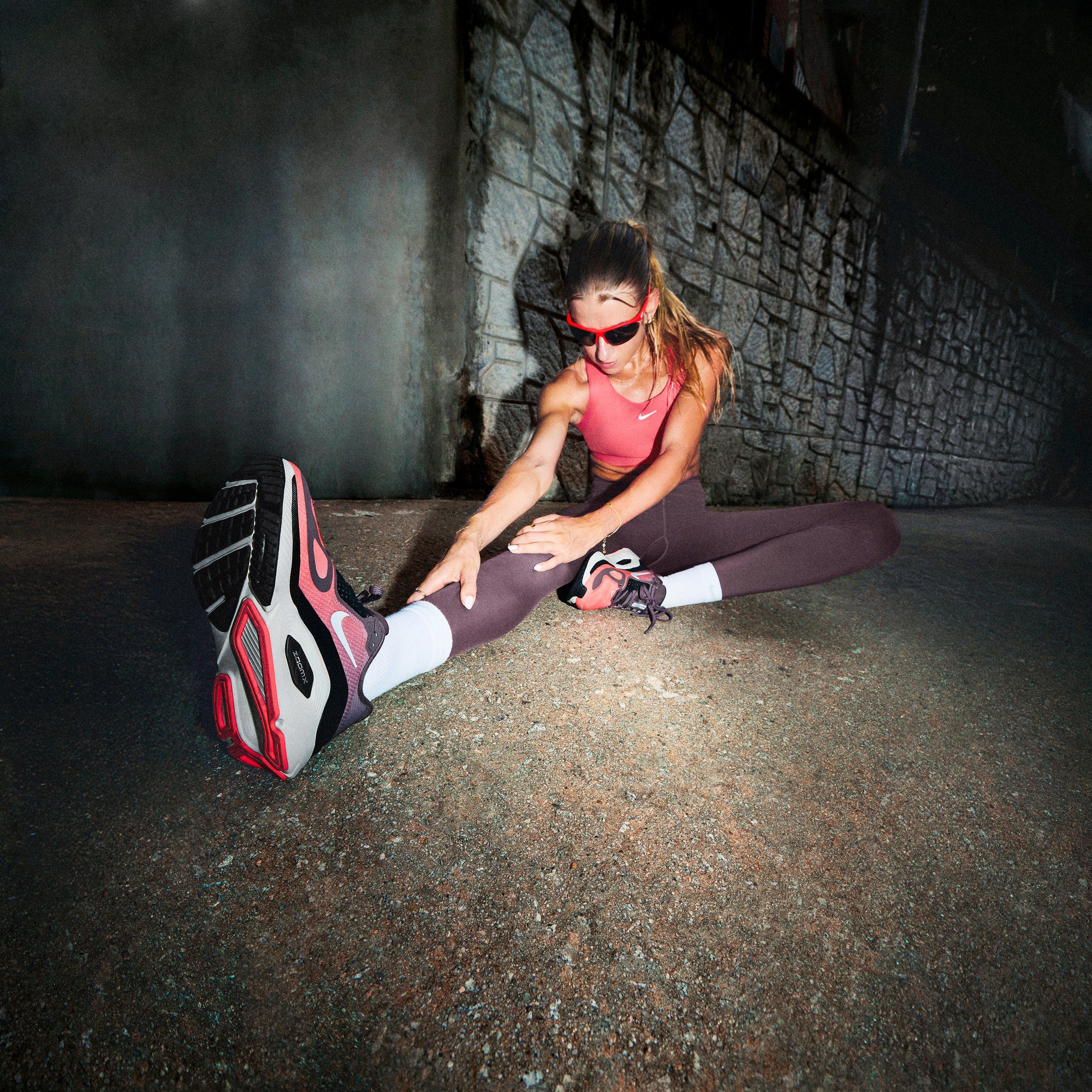 Nike Laufbekleidung jetzt bei INTERSPORT entdecken