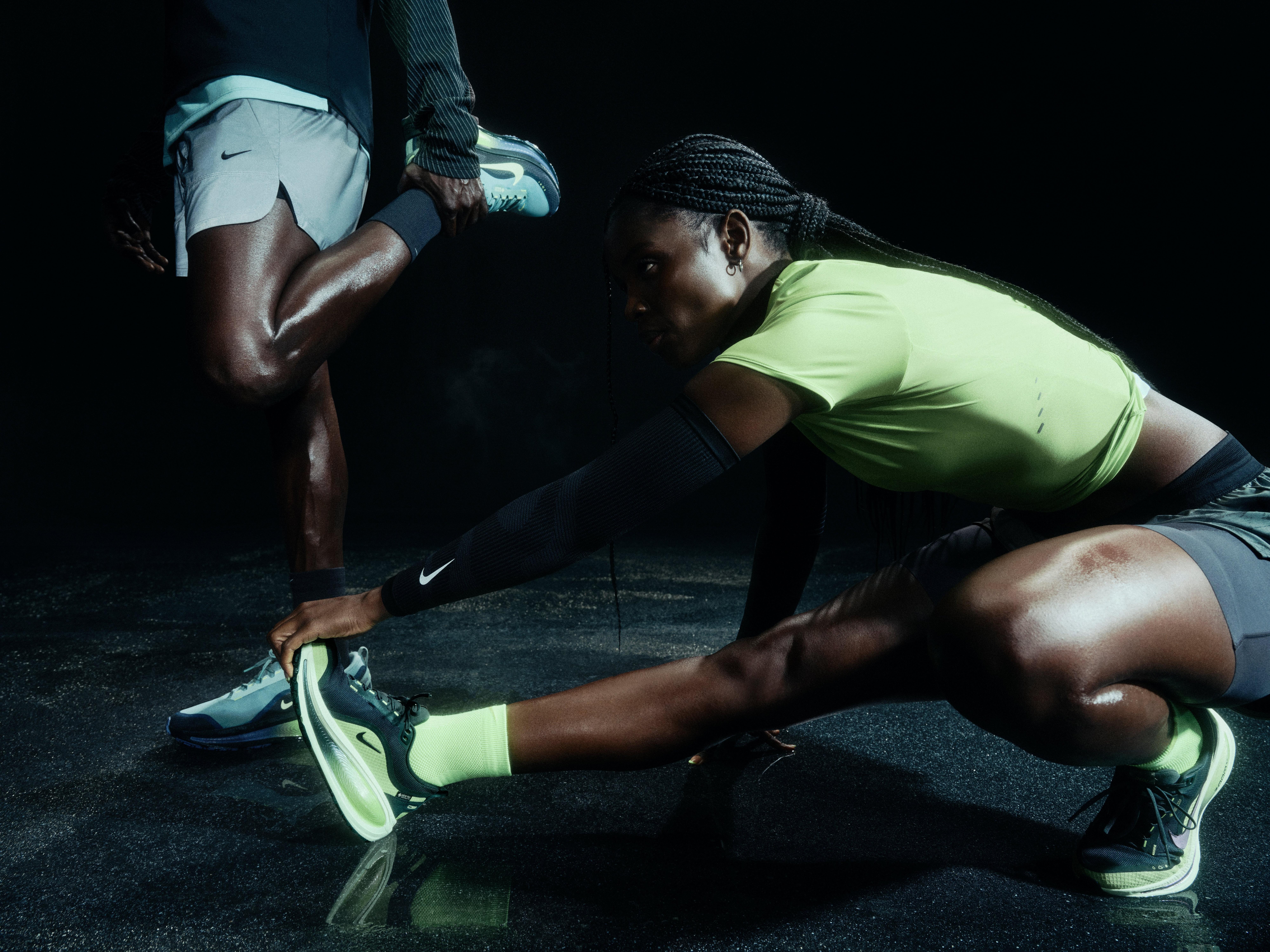 Nike Laufbekleidung jetzt bei INTERSPORT entdecken