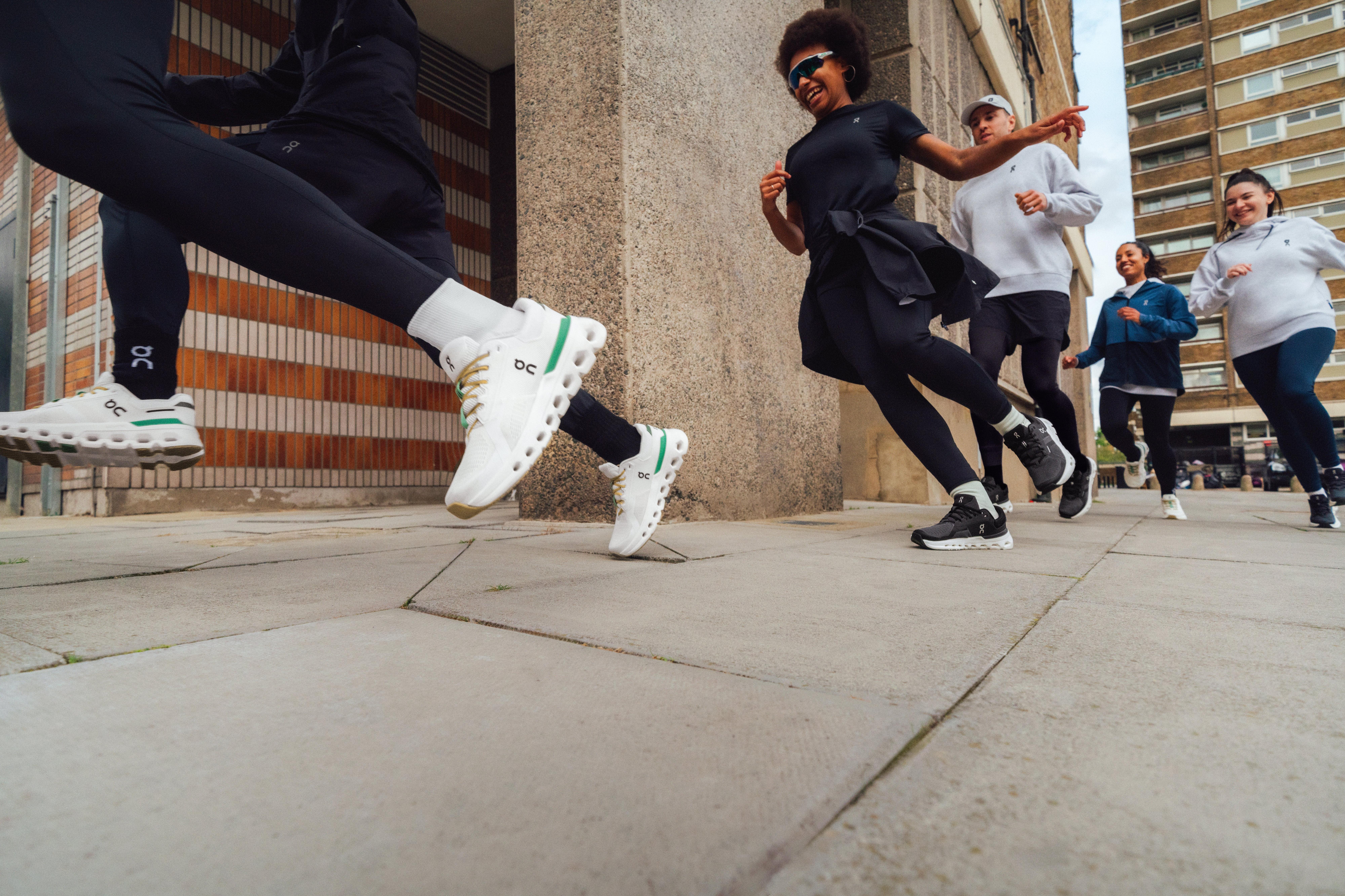 On Cloudrunner bei INTERSPORT entdecken