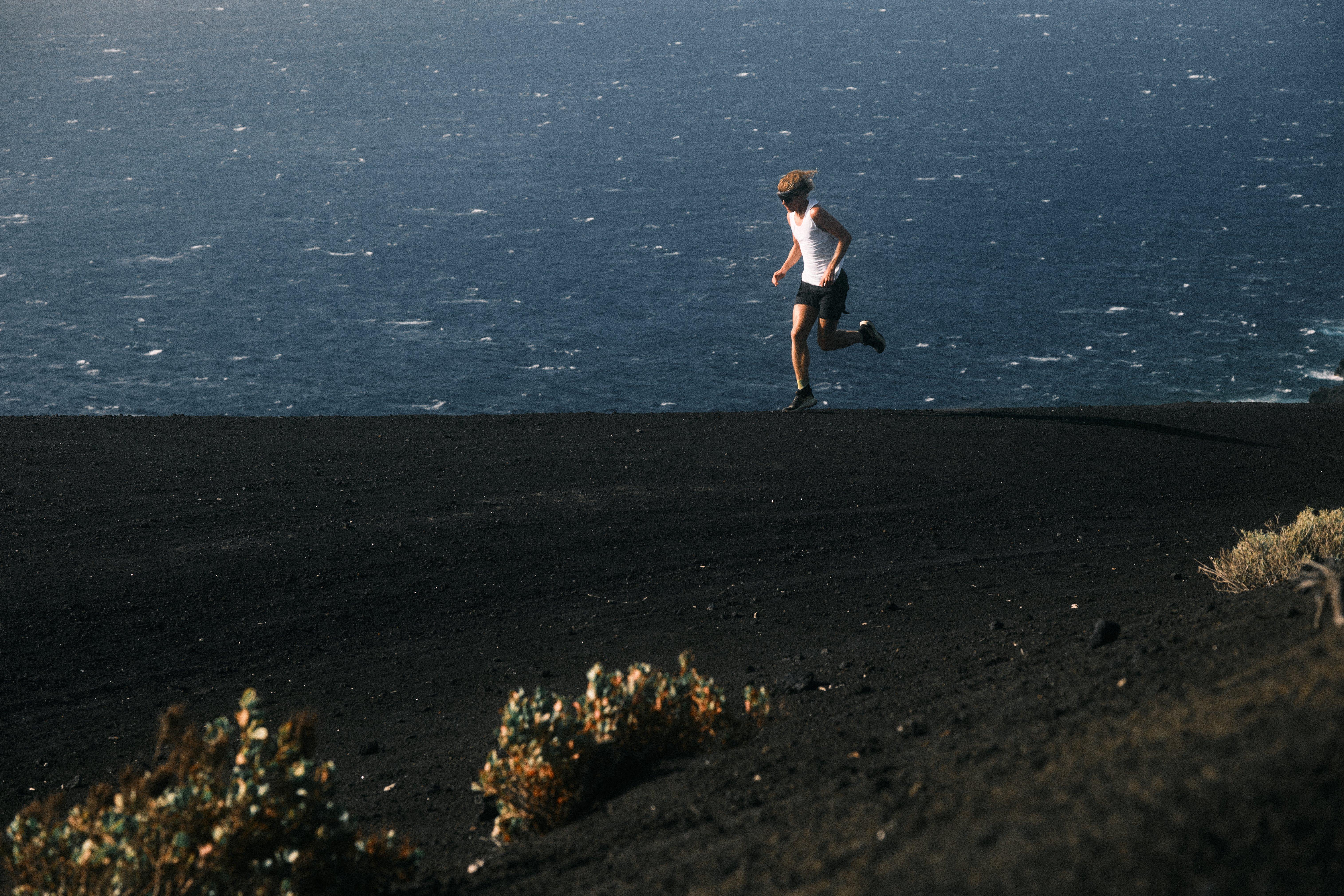 Salomon Trailrunningschuhe & Ausrüstung bei INTERSPORT!