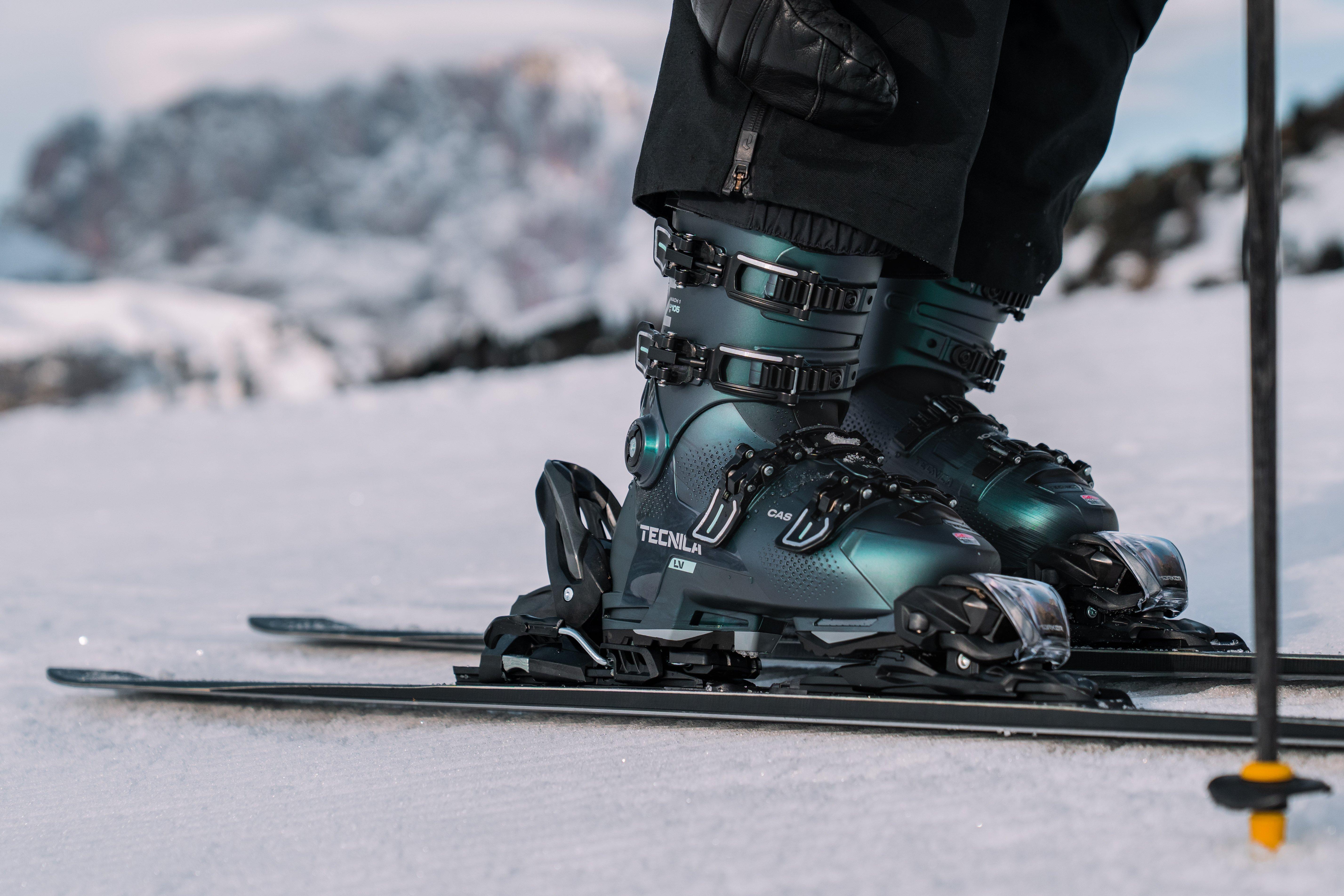 Tecnica Skischuhe bei INTERSPORT entdecken