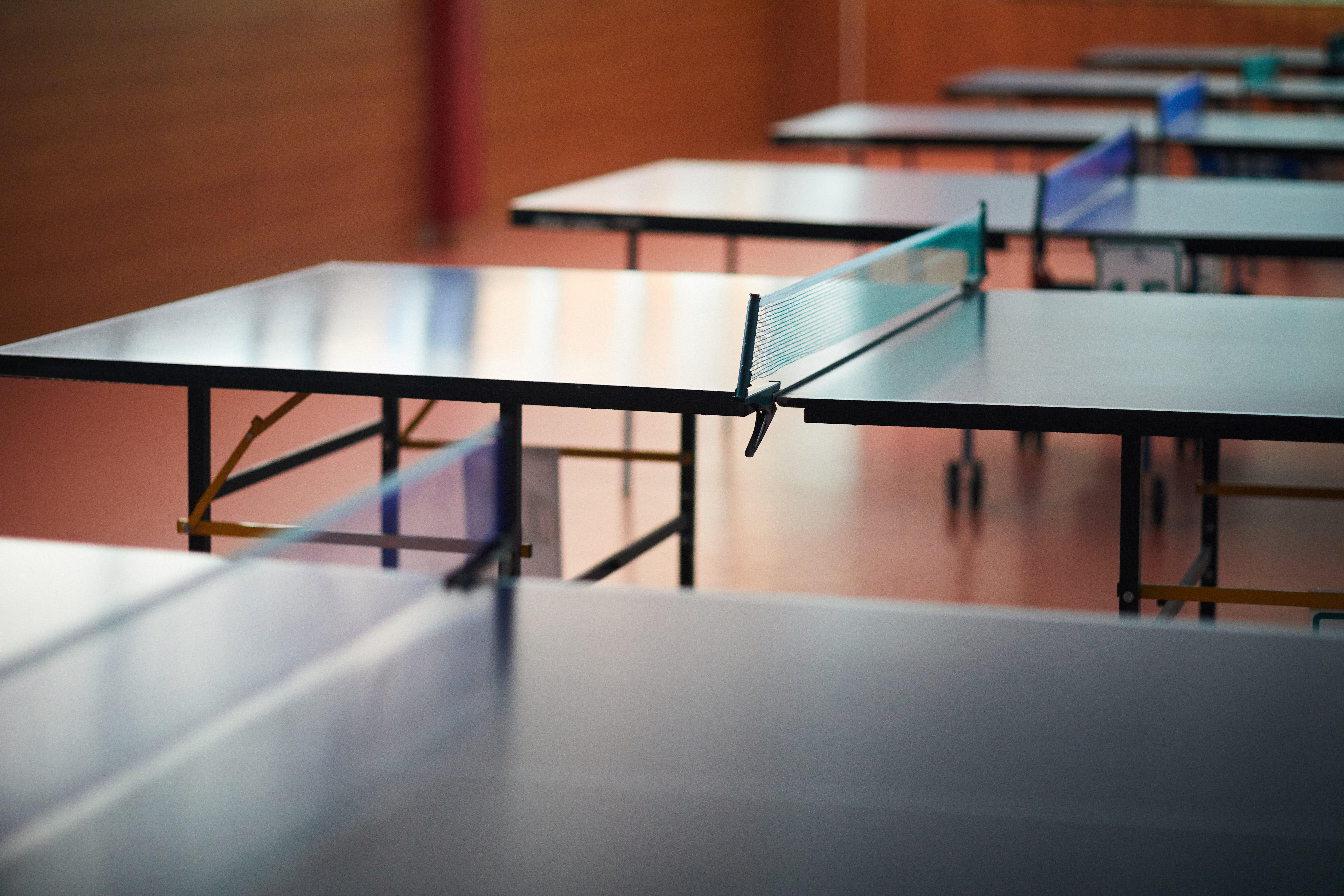 Tischtennisplatten und Netze jetzt kaufen bei INTERSPORT