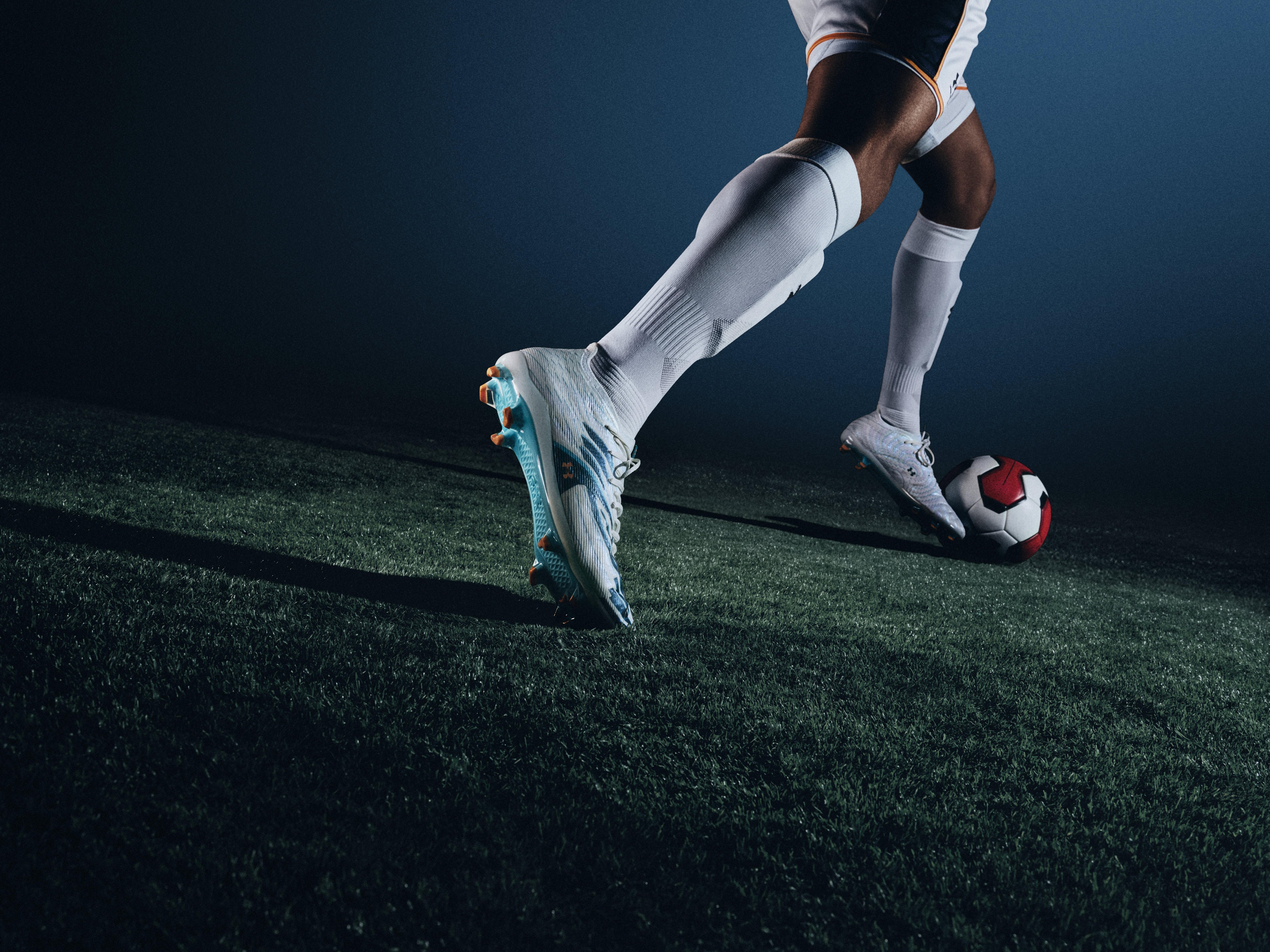 Under Armour Fussballschuhe