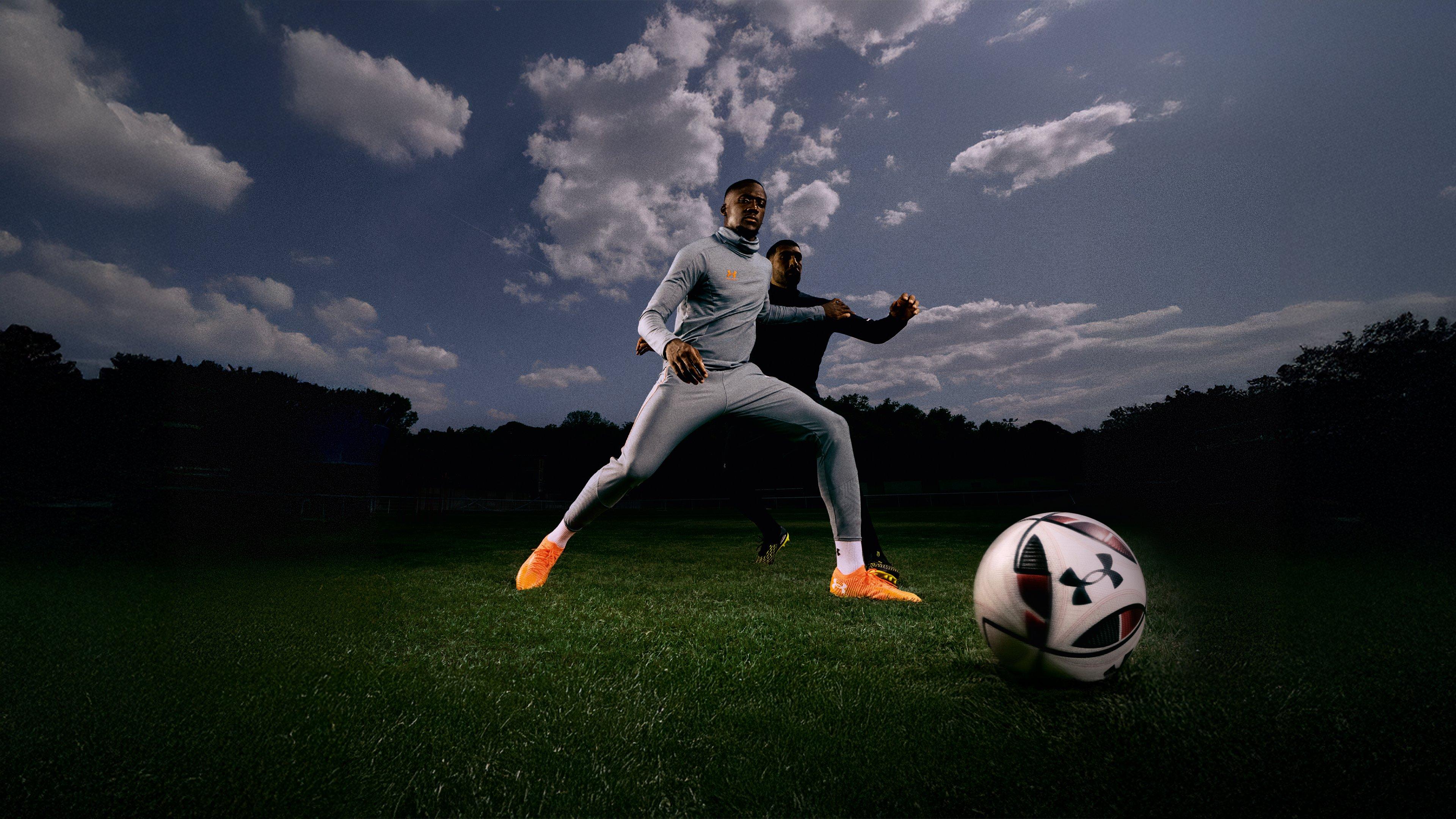 Under Armour Fussballbekleidung