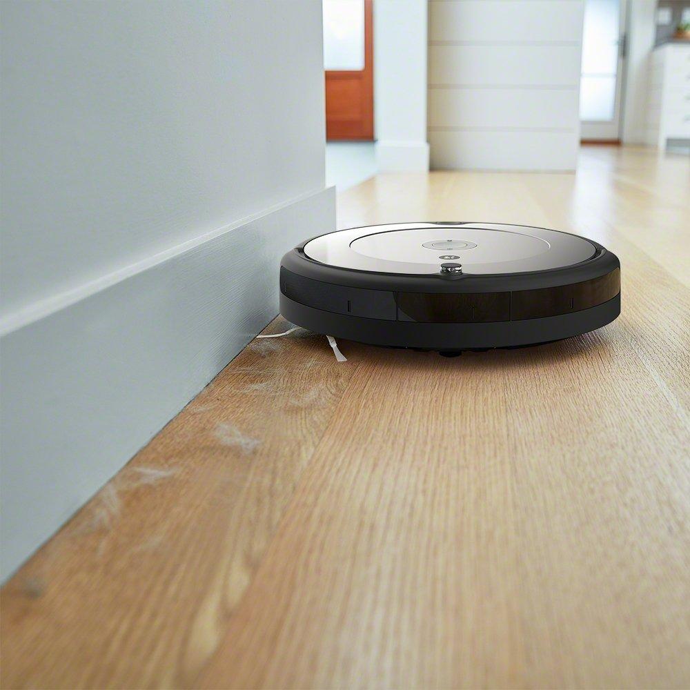 Roomba® 698 Robot Vacuum Cleaner | iRobot® Roomba® 698 Robot Vacuum Cleaner | iRobot®
