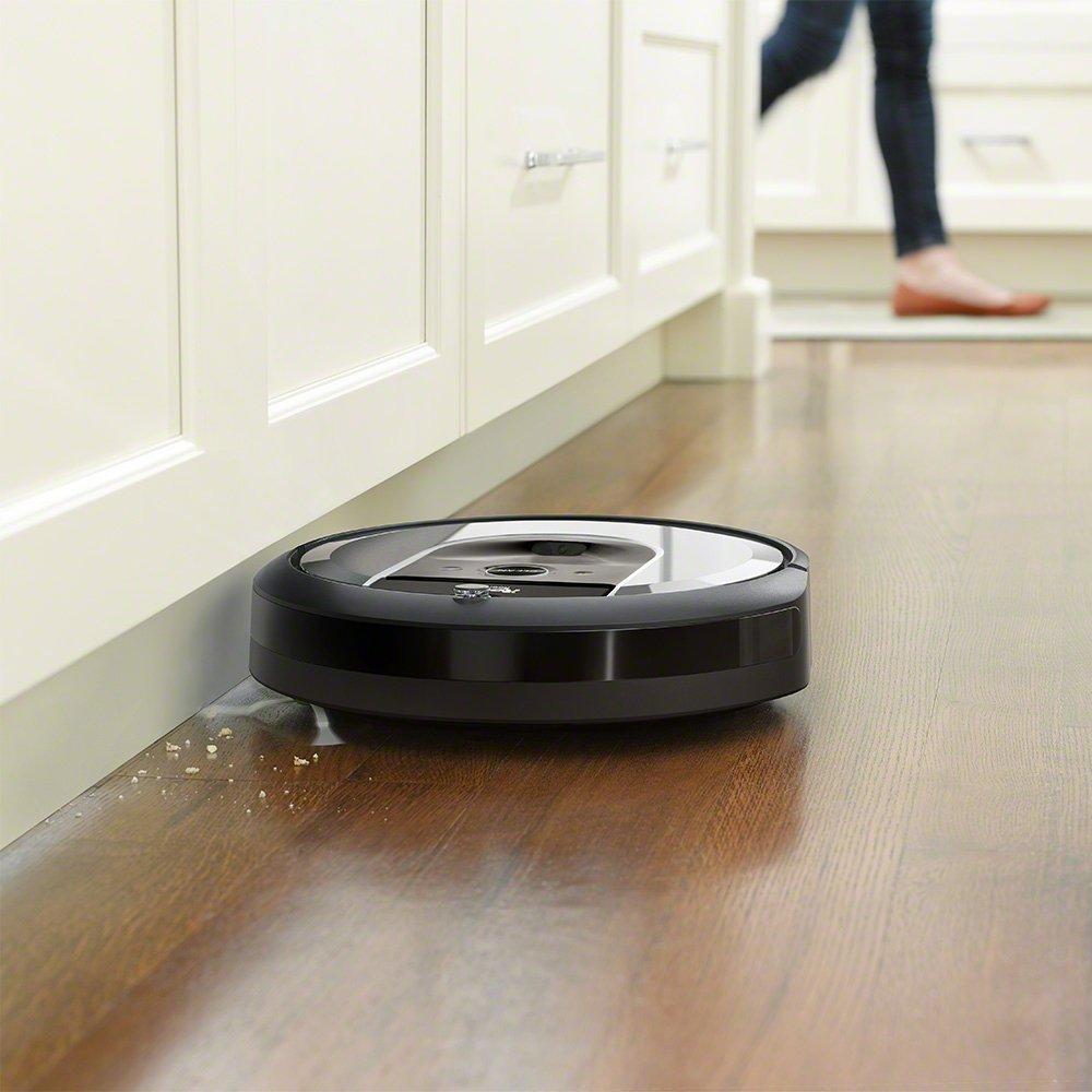 Wi-Fi® Connected Roomba® i6+ Self-Emptying Robot Vacuum