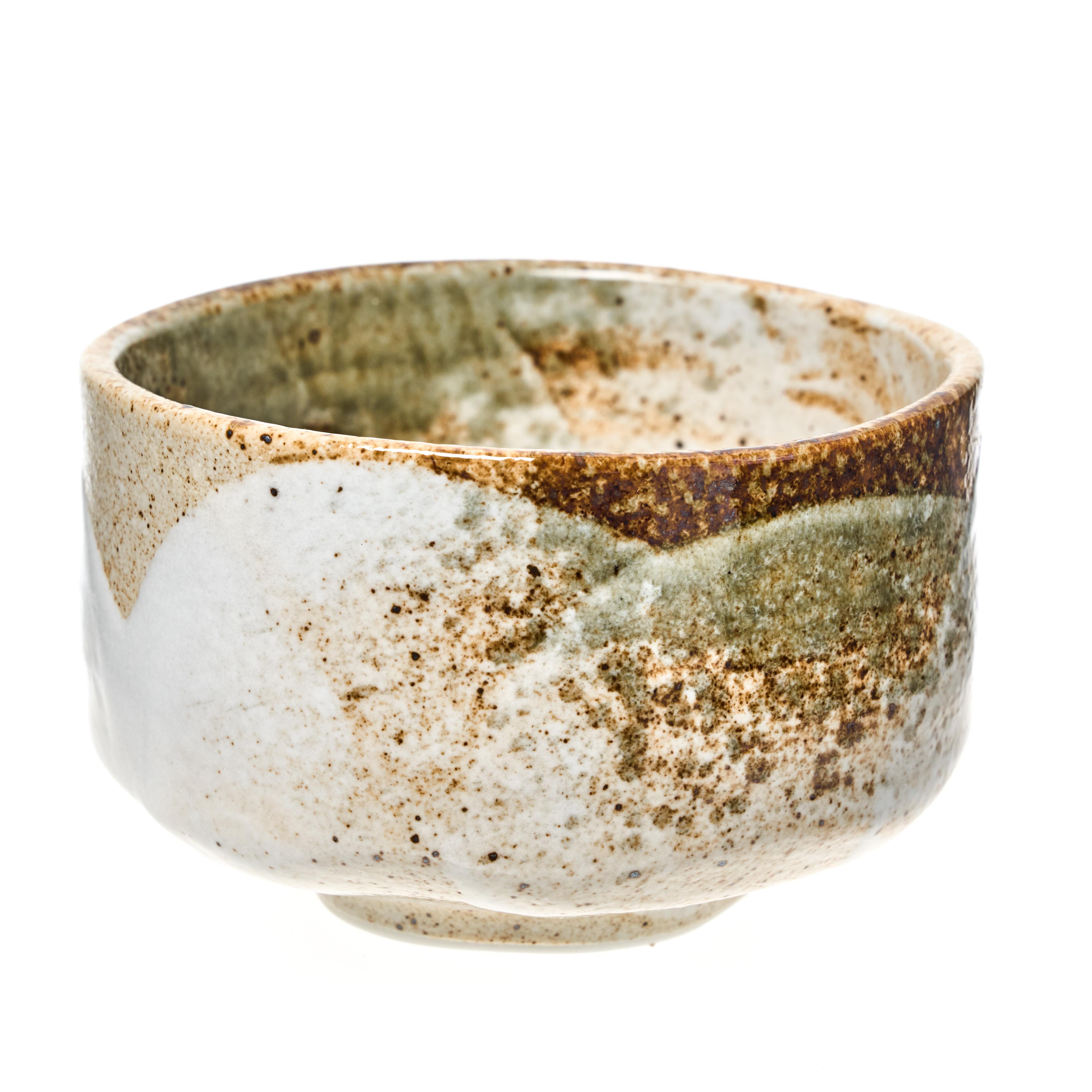 Ceramic Matcha Bowl - White And Brown, Speckled Pattern - 443g