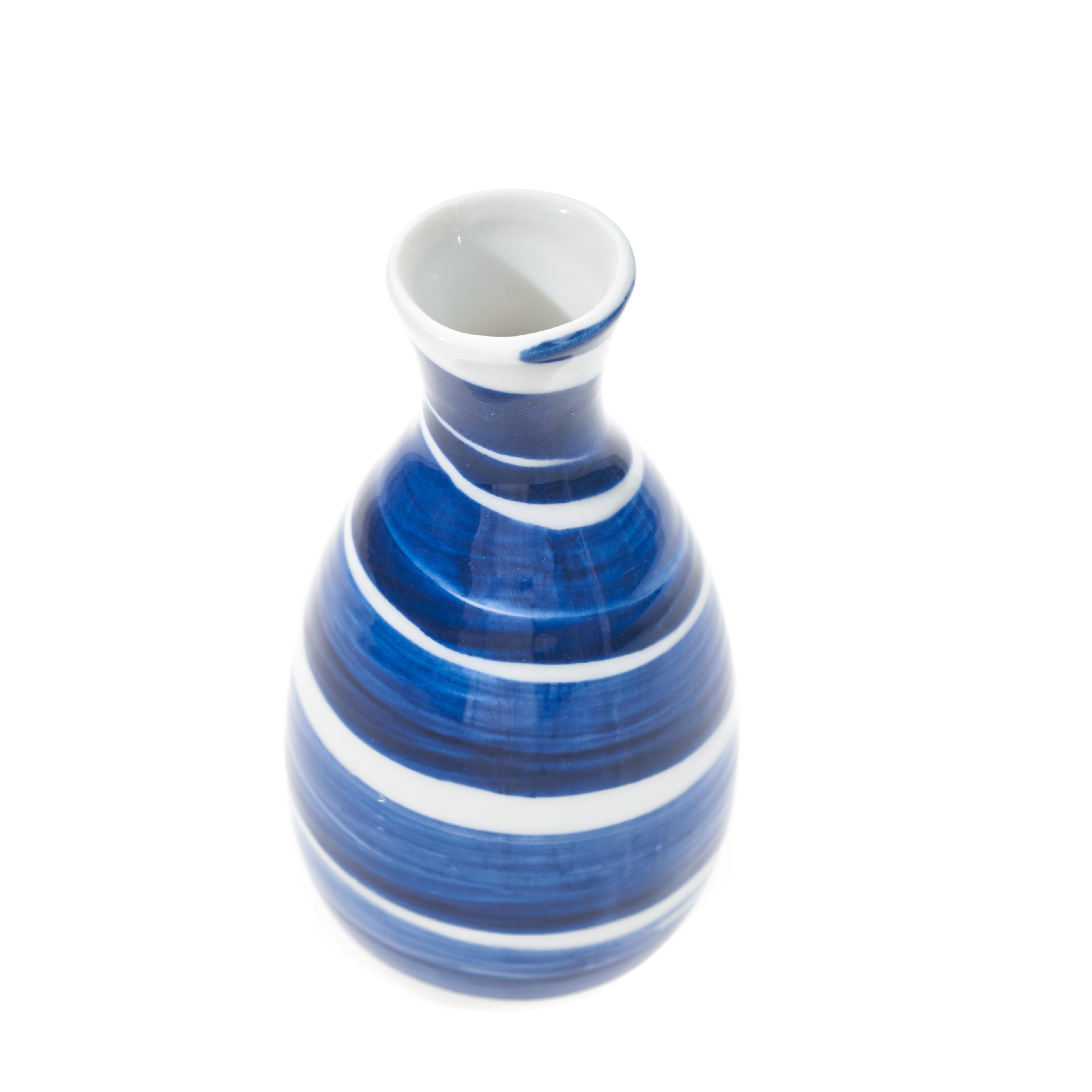 Ceramic Gosu Uzumaki Tokkuri Sake Bottle - Blue Swirl Pattern - 125g