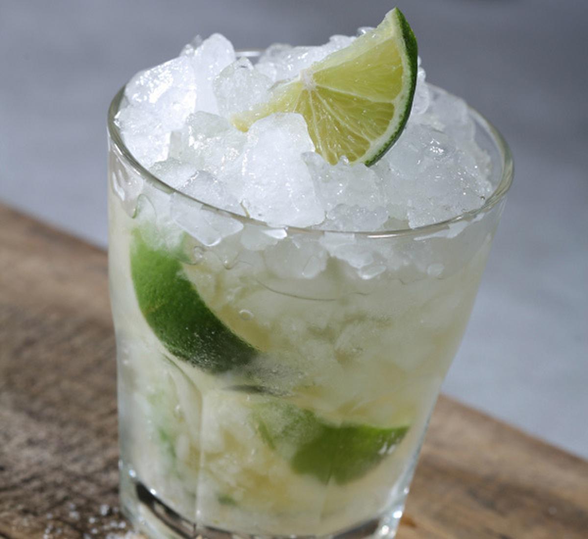 Shochu Caipirinha