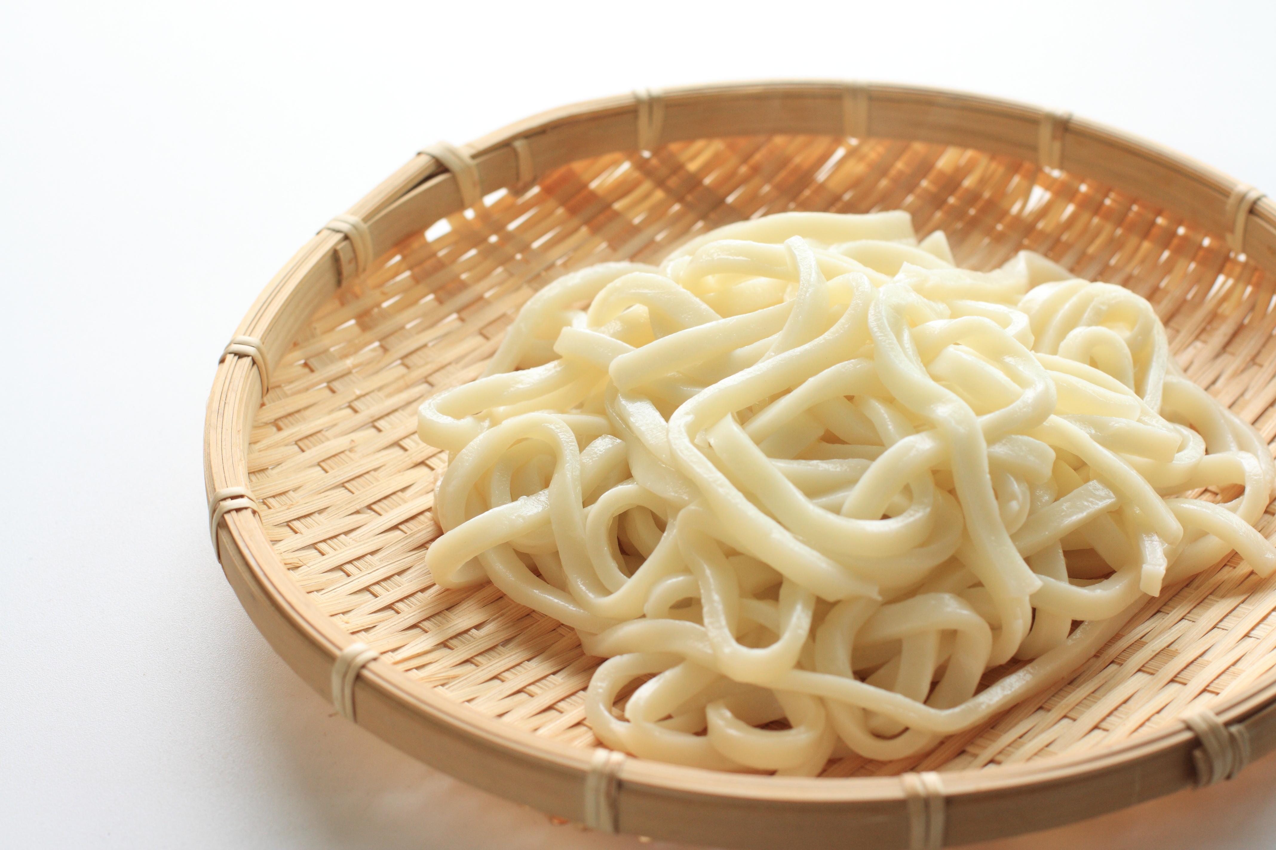 32円 新素材新作 さぬきシセイ 太麺強腰うどん 300ｇ