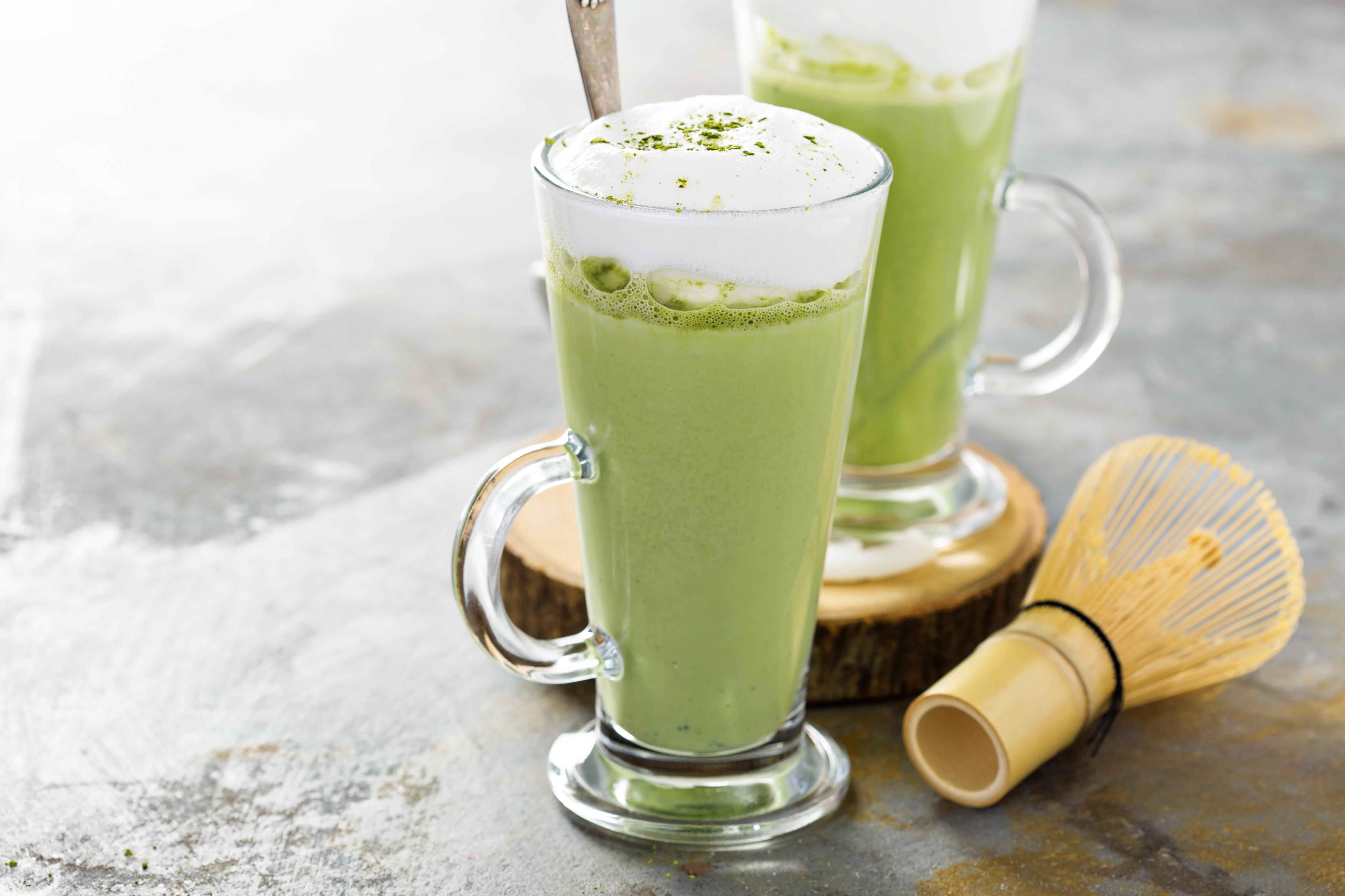 Healthy matcha smoothies