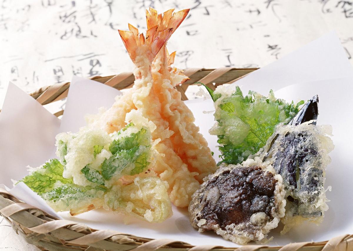 A dish of japanese tempura