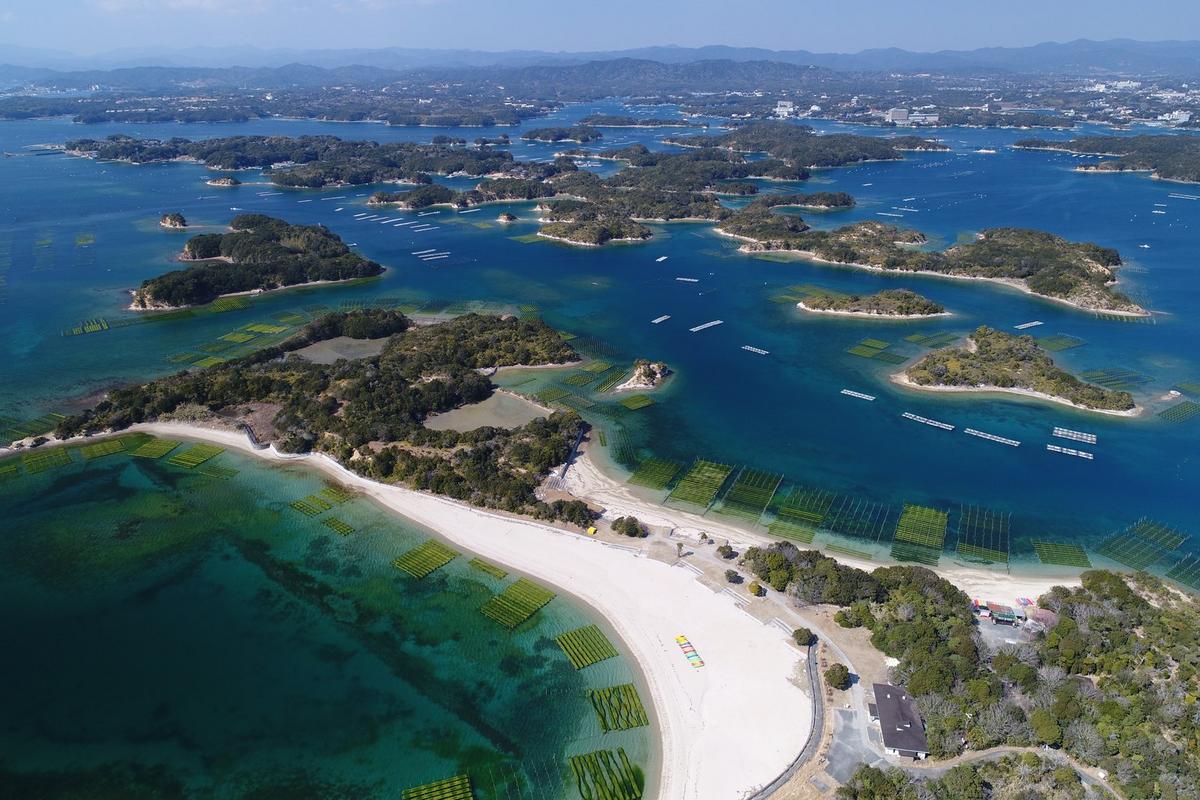 Relax at the Beach with Crystal Clear Waters in Mie Prefecture