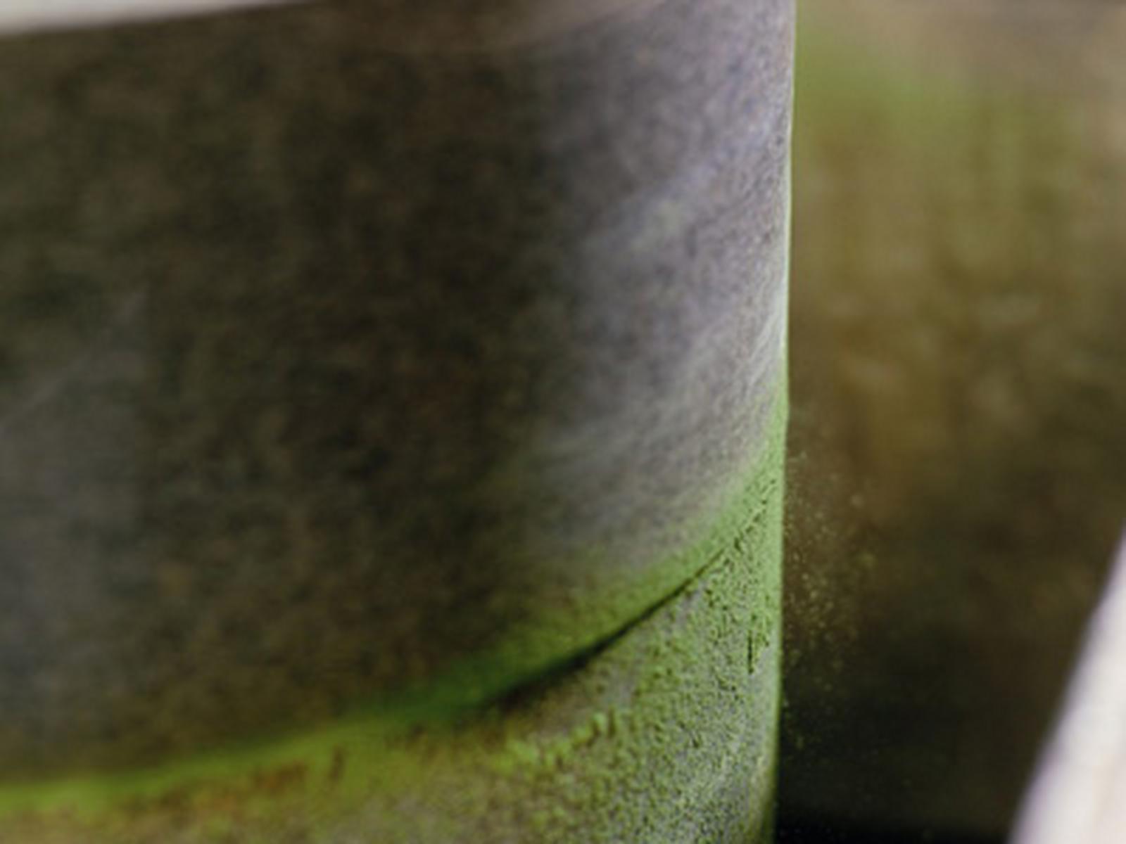 Matcha green tea stone mill