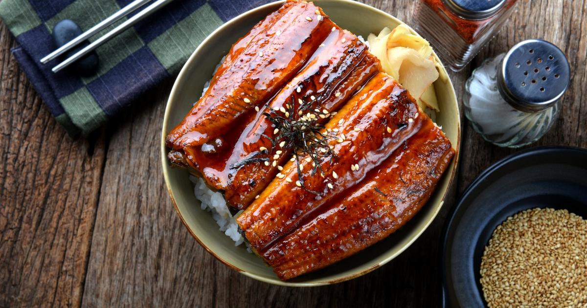 How to make delicious eel sushi. (How to handle pre-cooked eel.)(How to  make eel sauce.) 