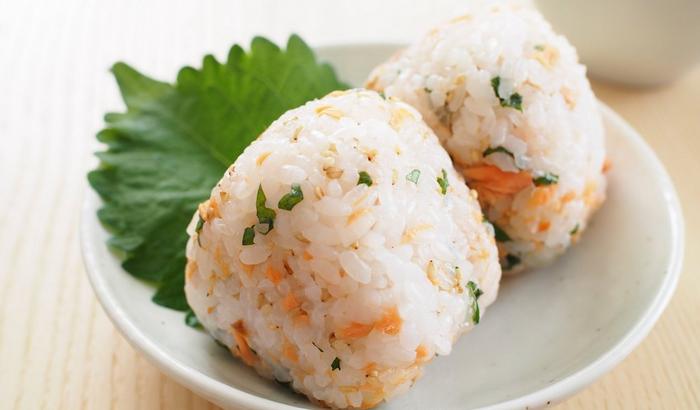 Onigiri: An Easy Recipe to Make Classic Rice Balls at Home