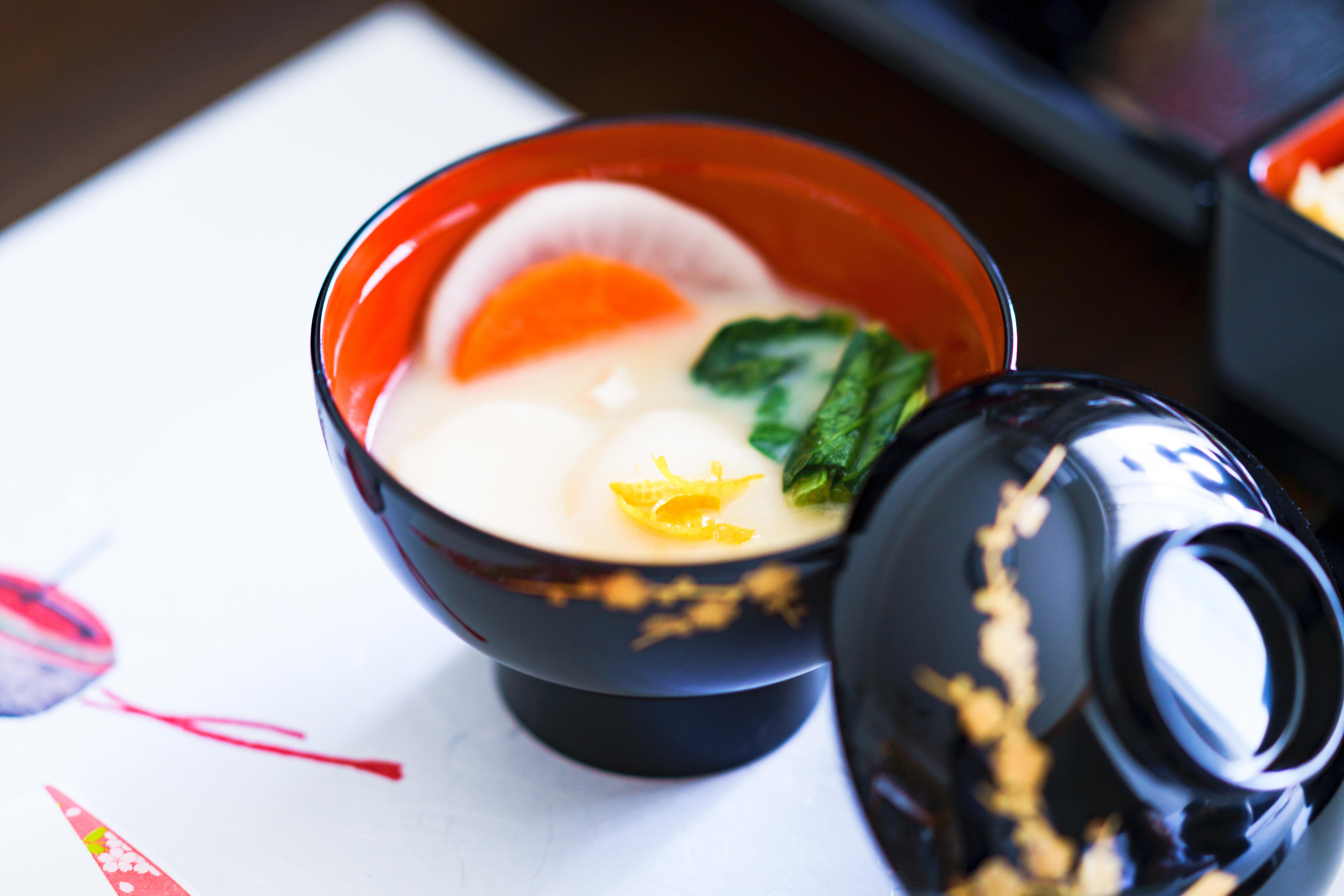 関西風のお雑煮レシピ - ジャパンセンター