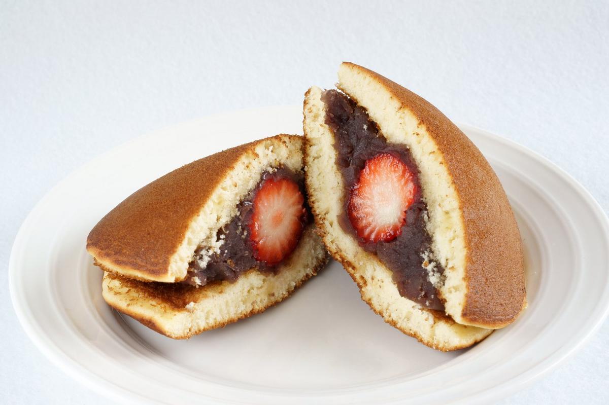 Strawberry and red bean paste dorayaki