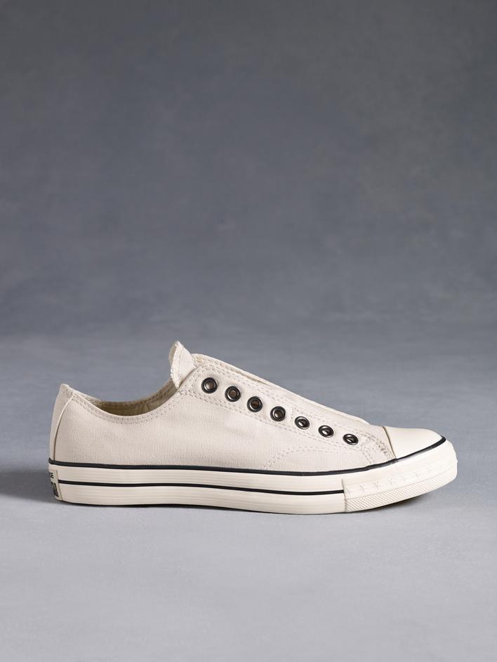Chuck Taylor Laceless Low Top image number 2