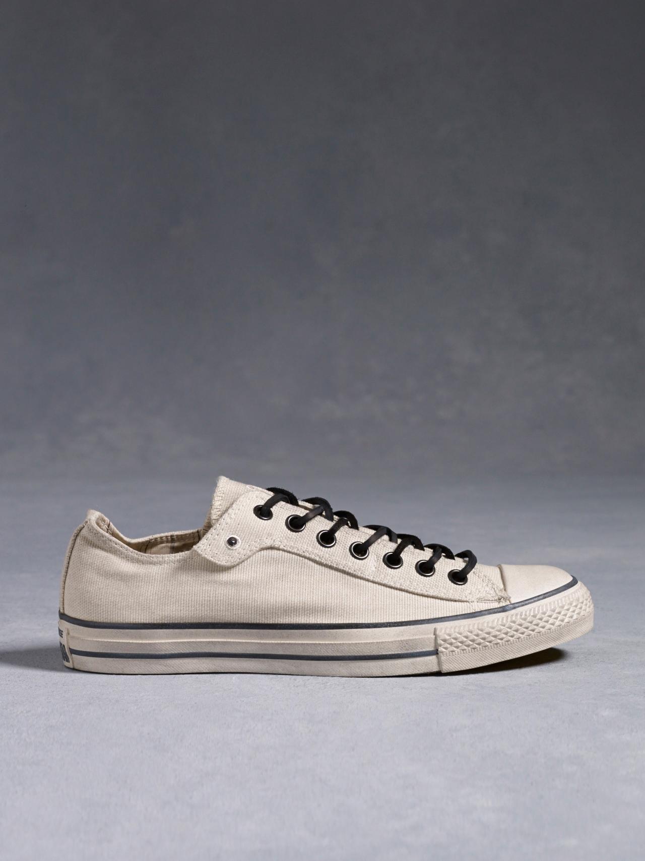 White Canvas Oxford With Stud Closure image number 2
