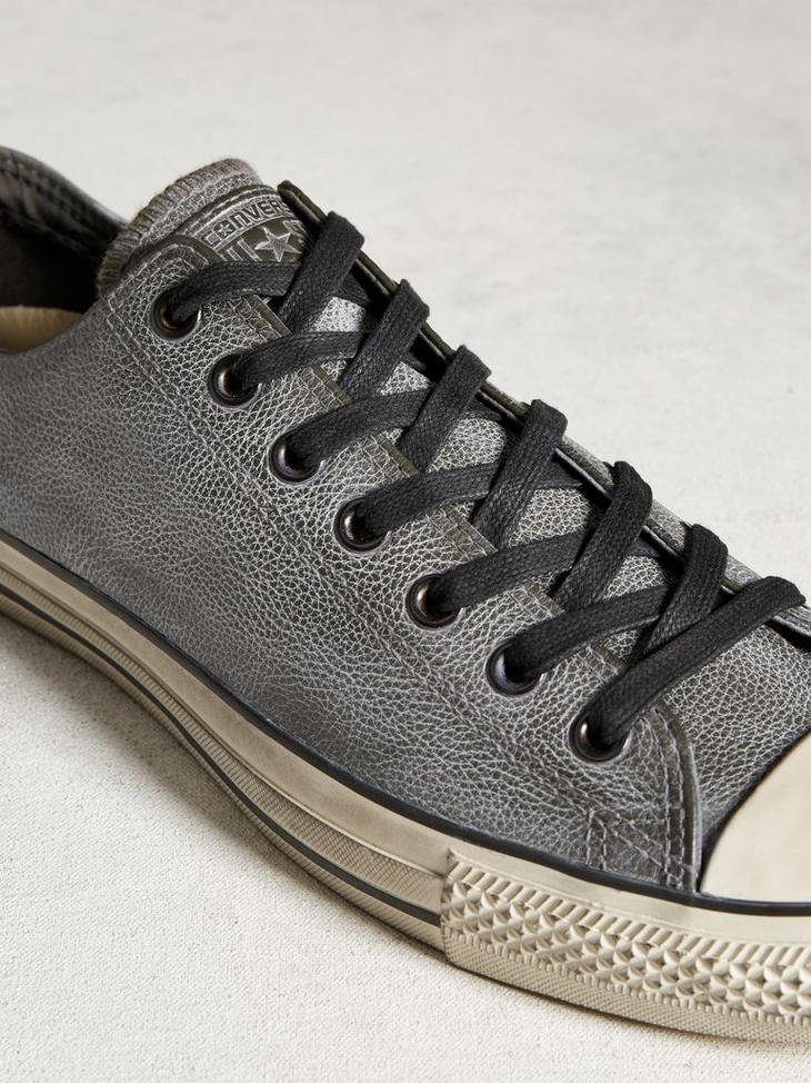 Chuck Taylor Pebbled Leather Low Top image number 4