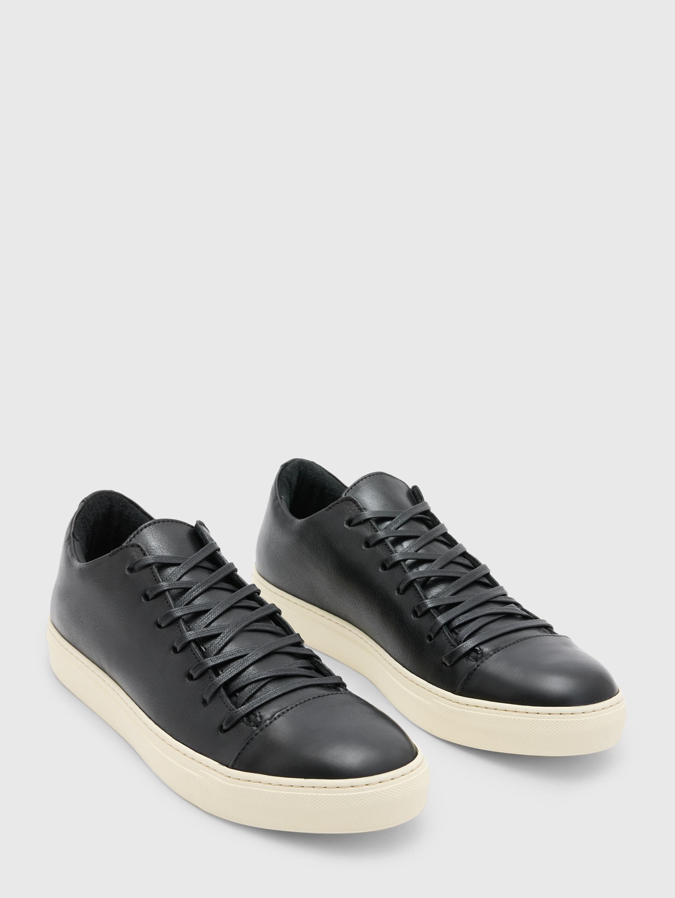 Reed low store top sneaker