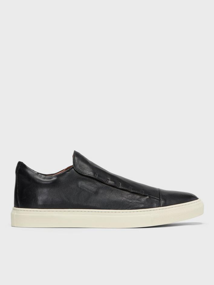 REED LACELESS LOW TOP SNEAKER image number 2