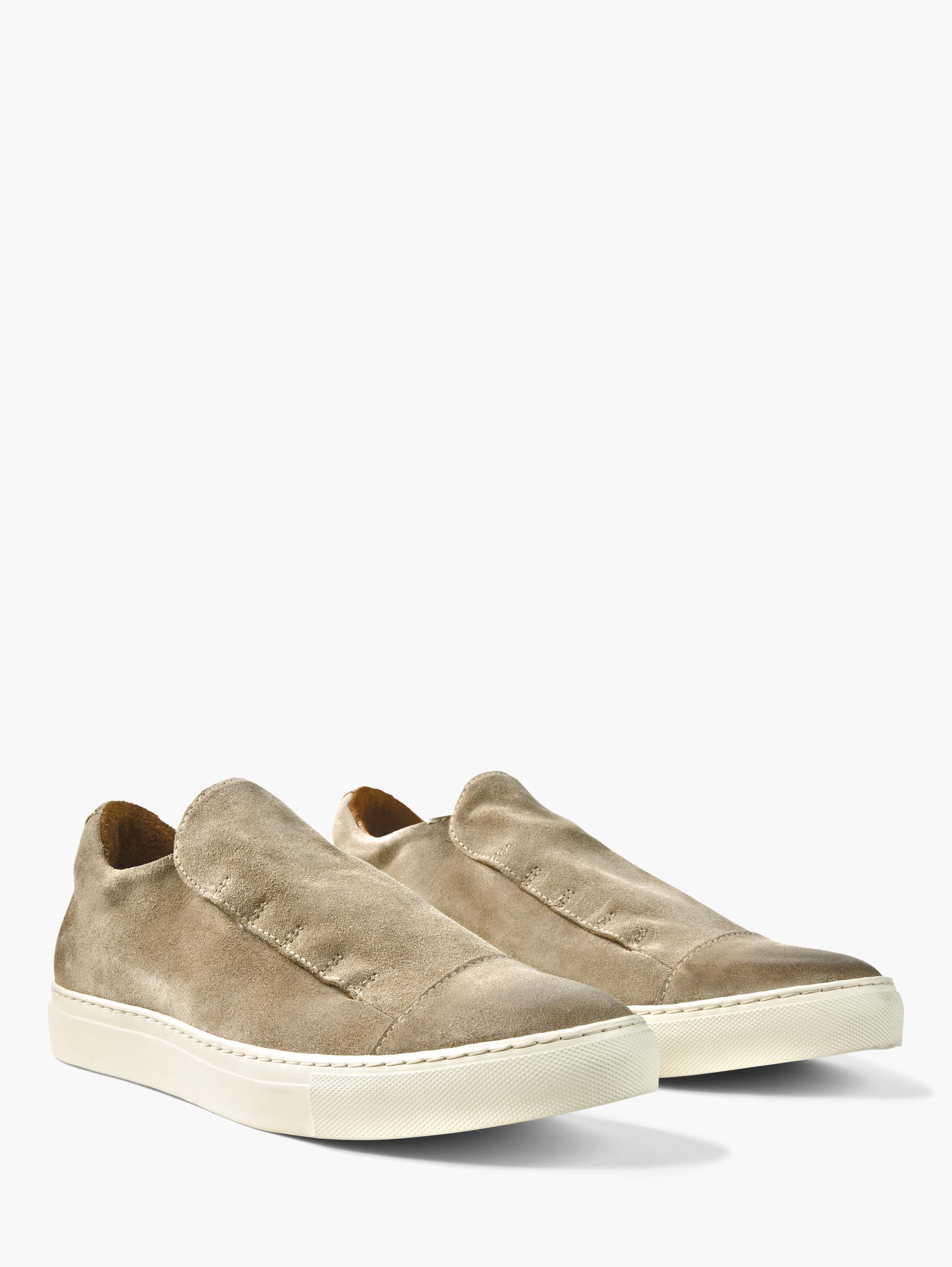 reed laceless low top sneaker