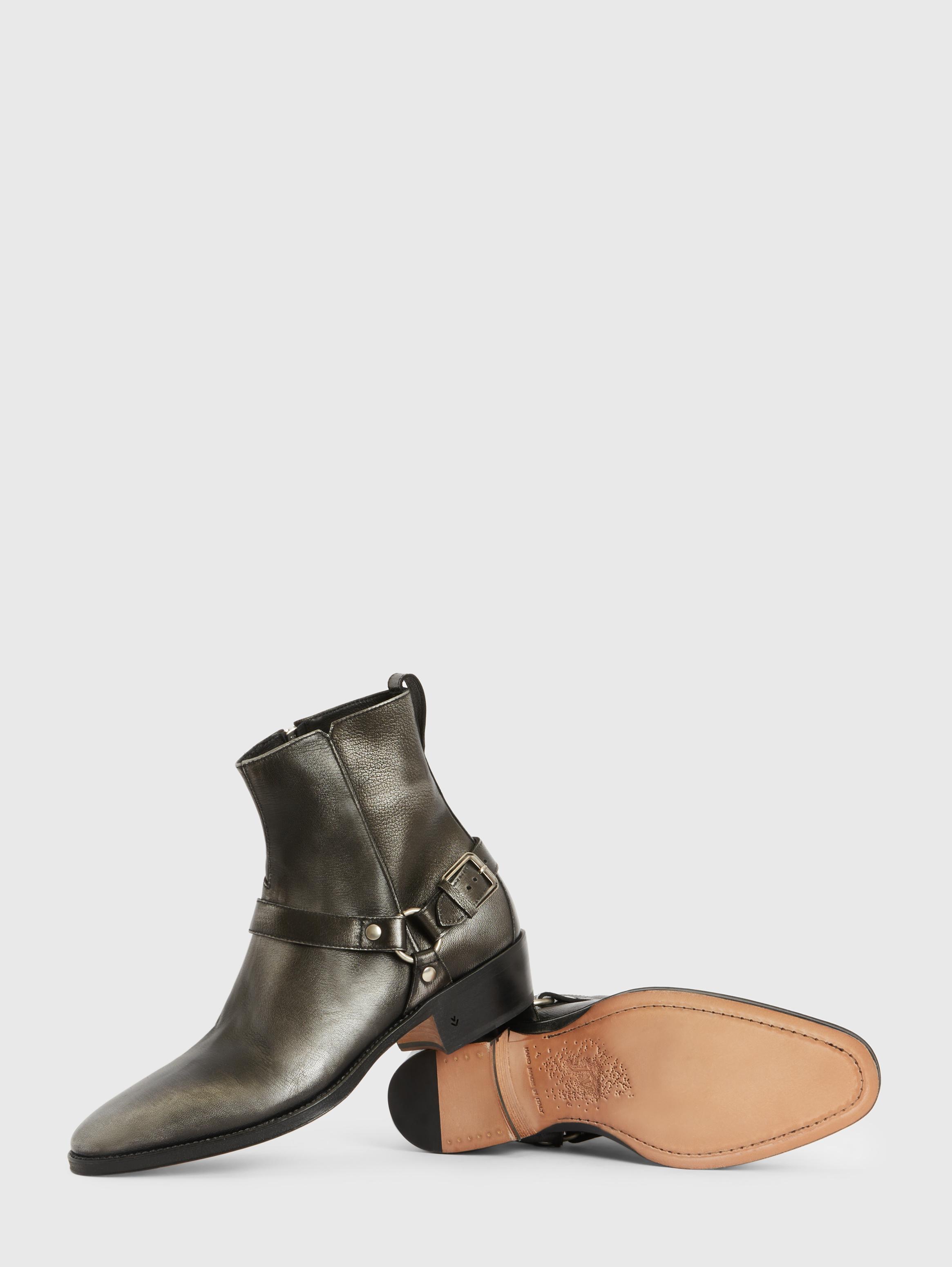 the harness boot