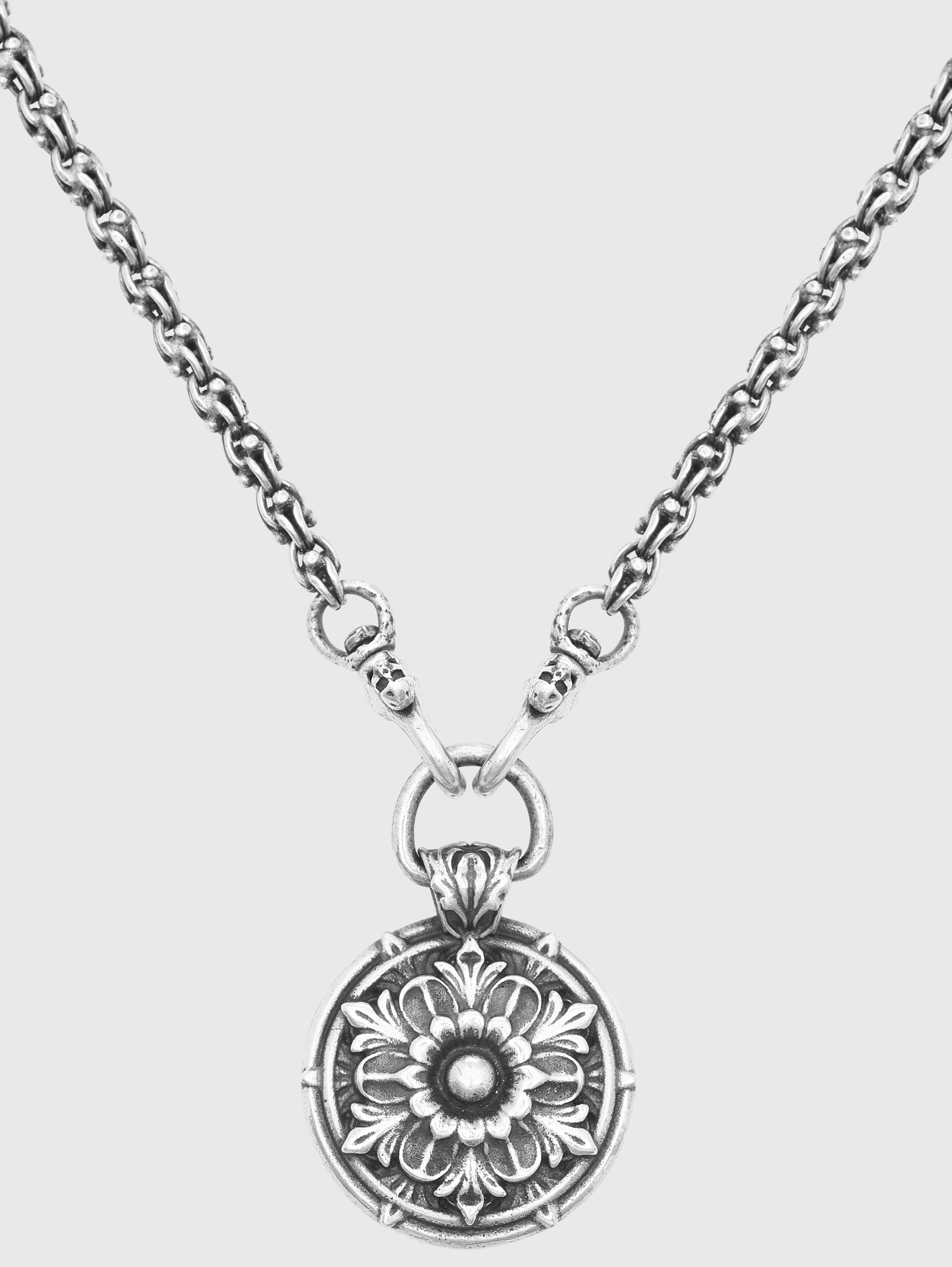 FLORAL PENDANT NECKLACE