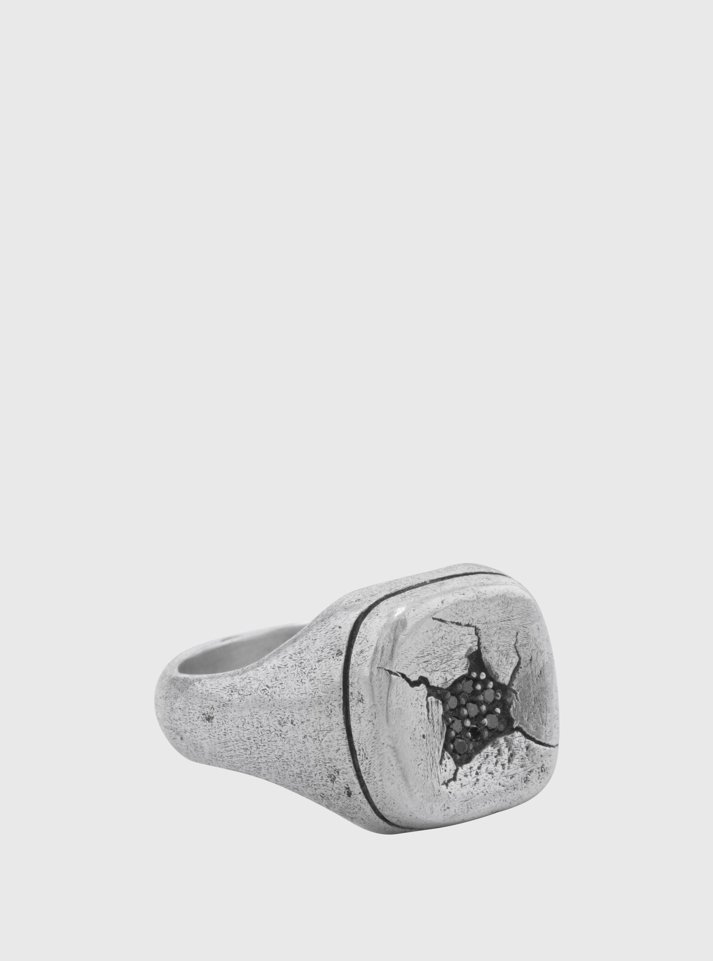 SIGNET RING WITH BLACK DIAMONDS image number 3