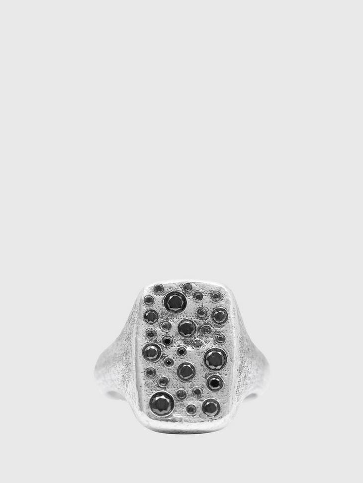 FEATURE RING WITH BLACK DIAMONDS image number 1
