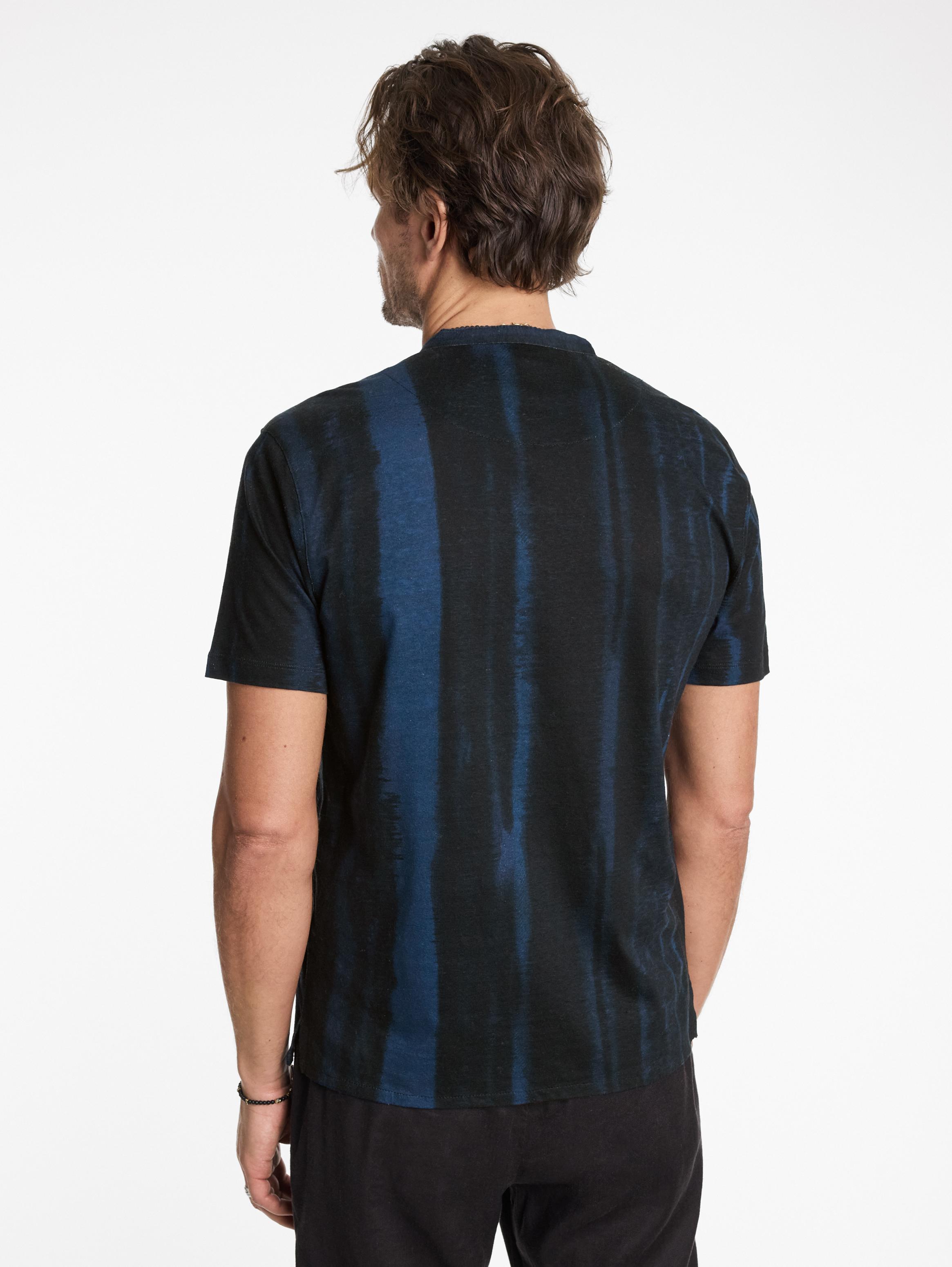 ABSTRACT STRIPE SHORT SLEEVE SHIRT image number 5