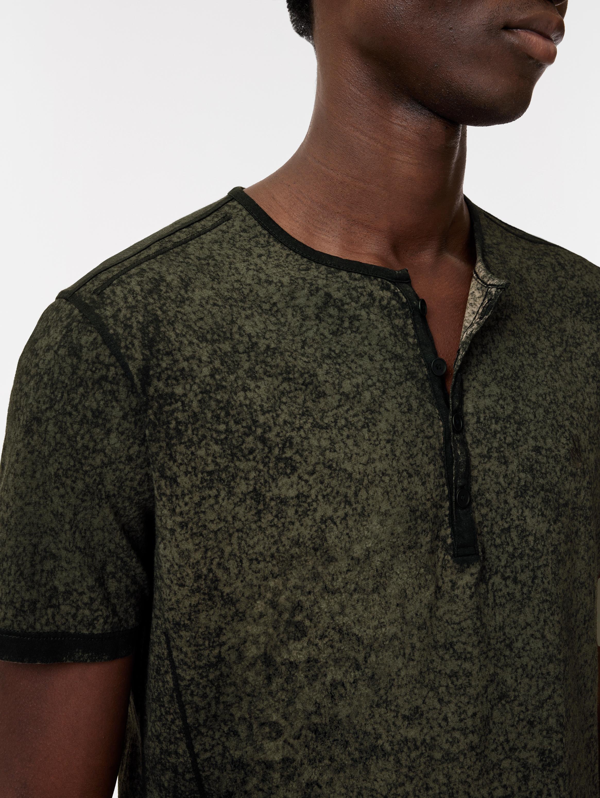 ARELIS HENLEY image number 3