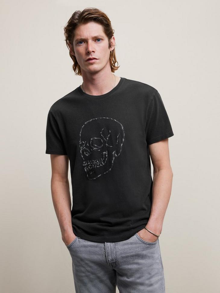 SKULL EMBROIDERED CREW NECK TEE image number 1