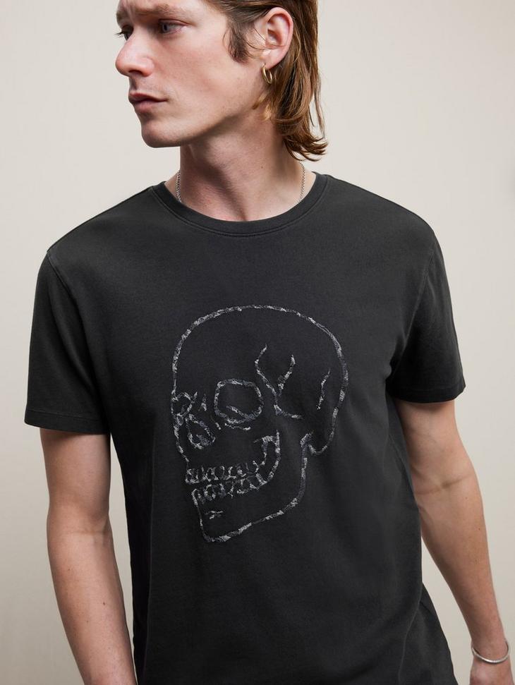 SKULL EMBROIDERED CREW NECK TEE image number 5