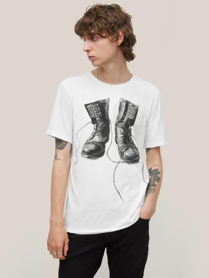 BOOTS TEE image number 1