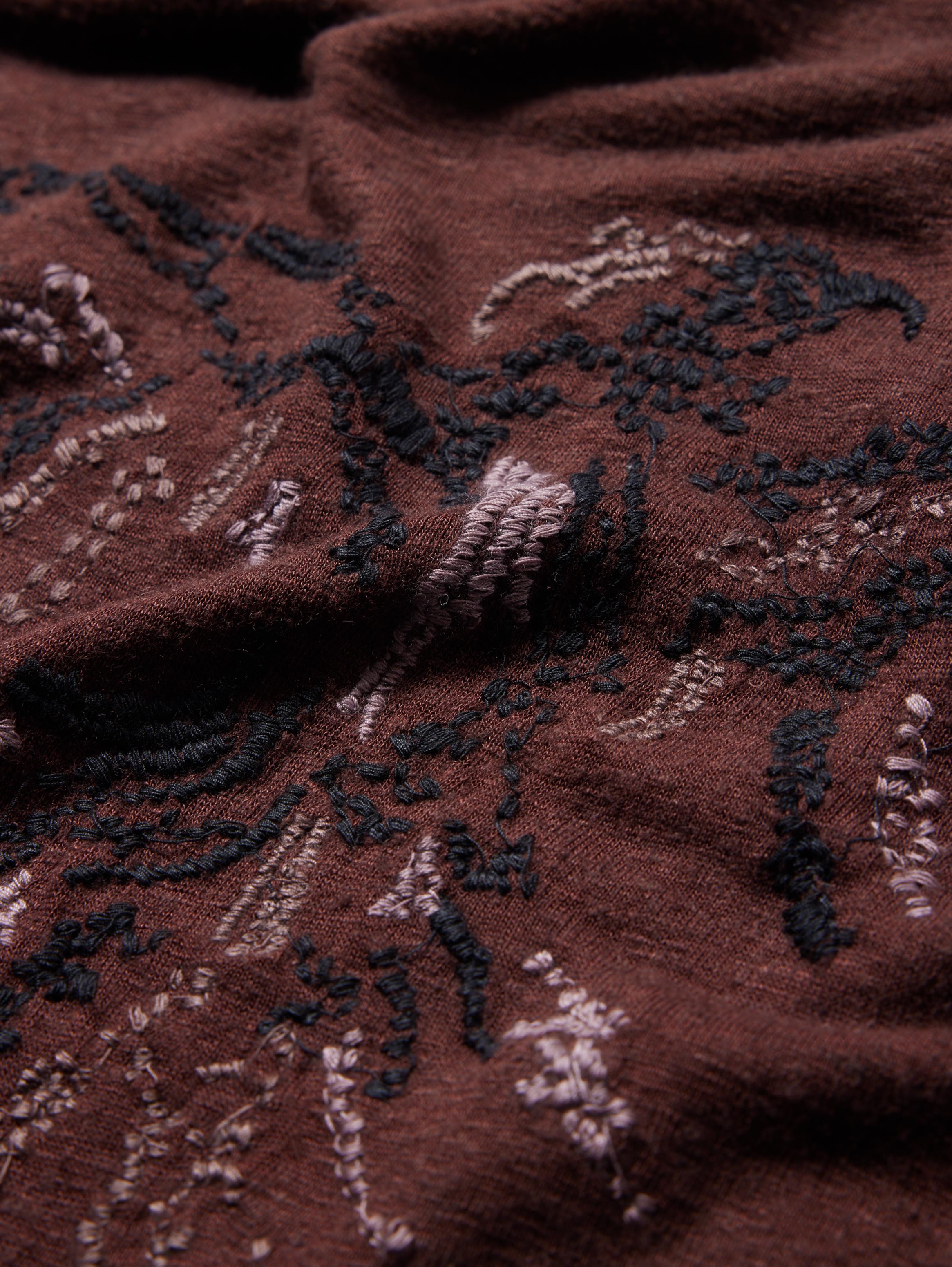 RAVEN TEE image number 6