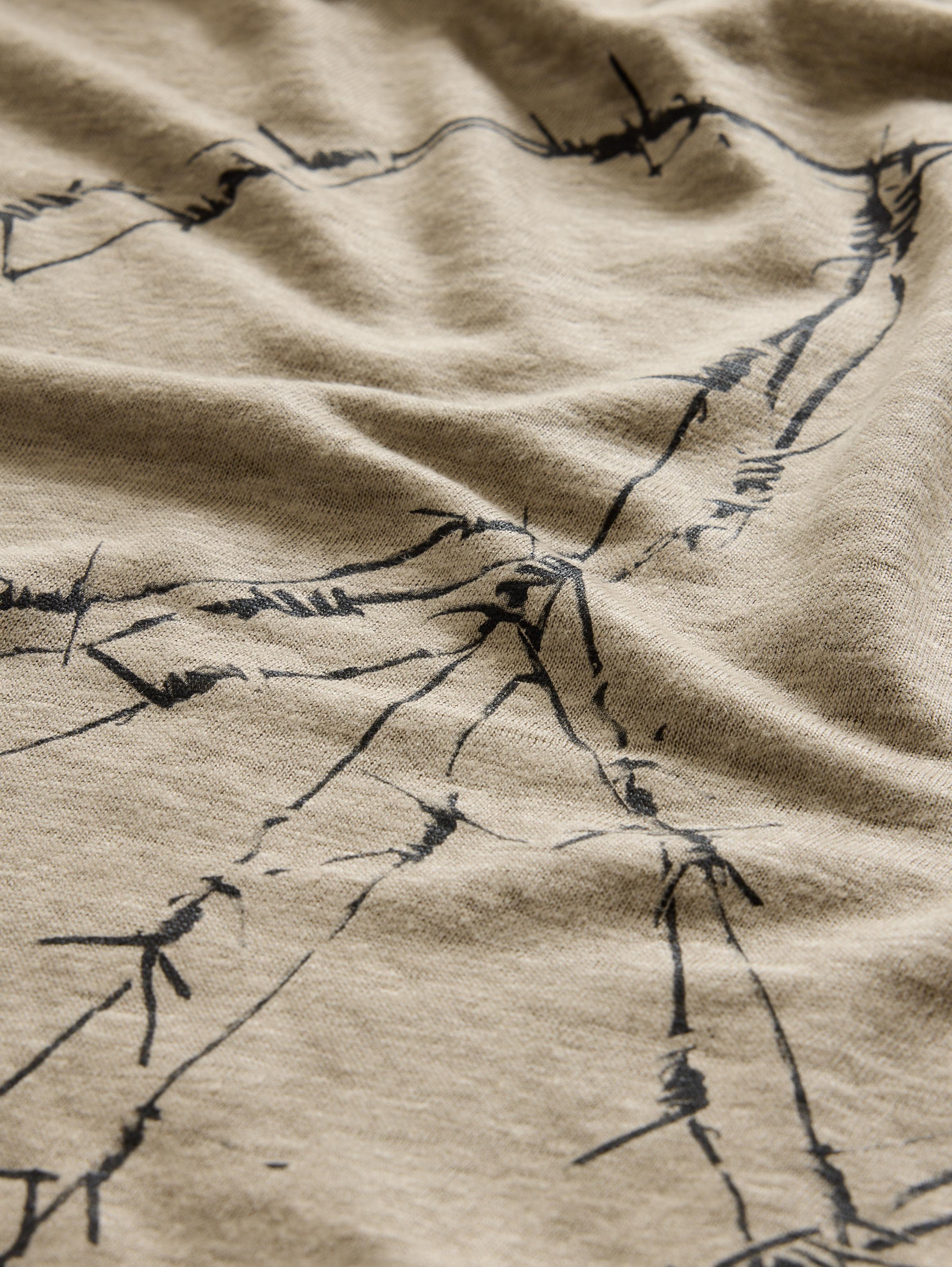 BARBED WIRE PEACE TEE image number 6