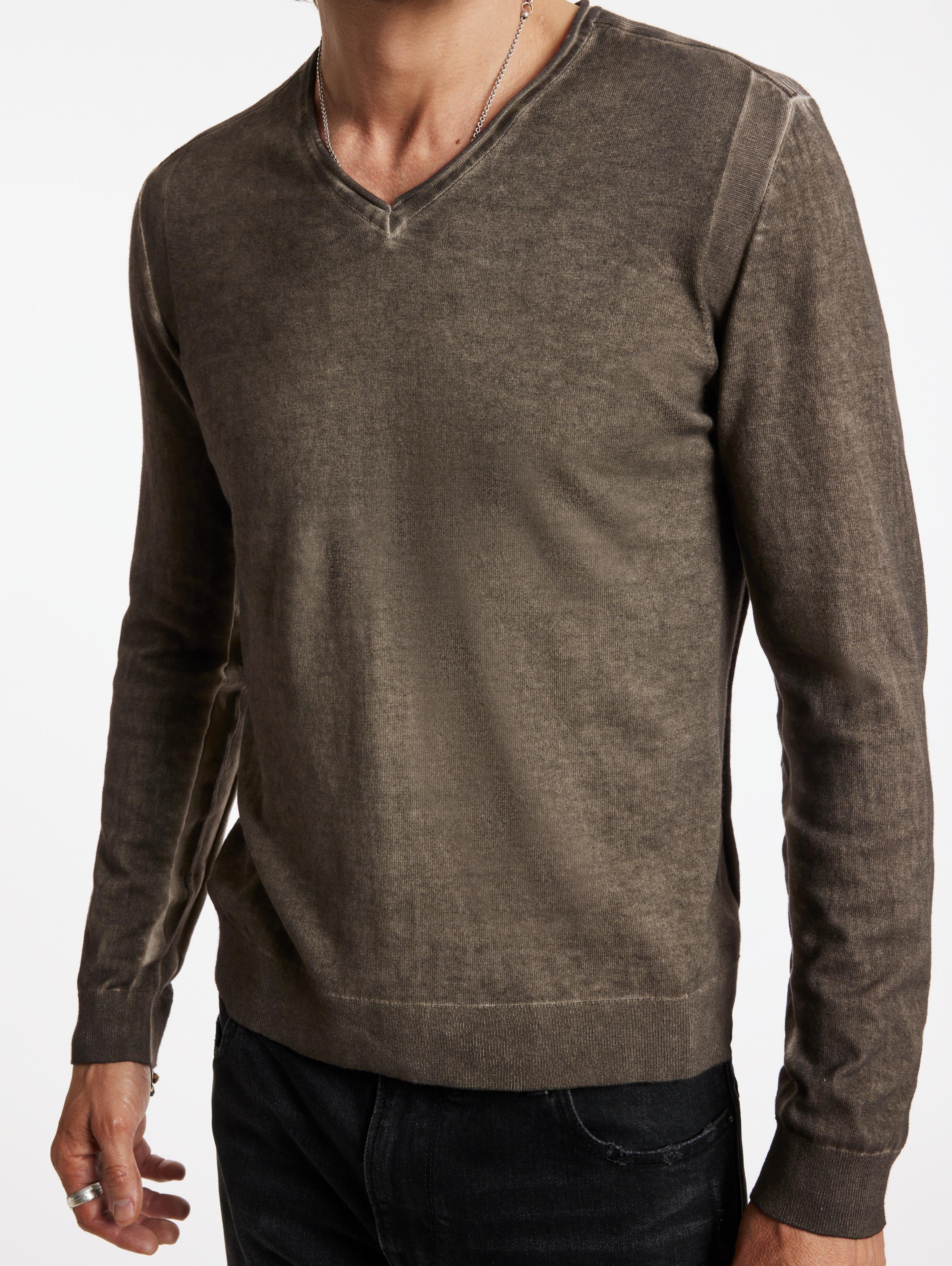 DREW V-NECK SWEATER image number 3
