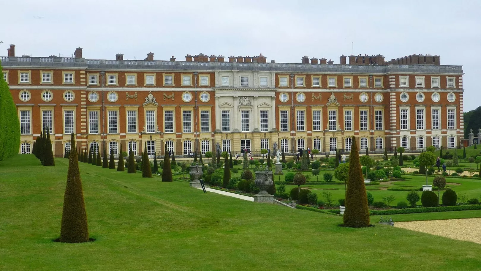 Hampton Court Maze