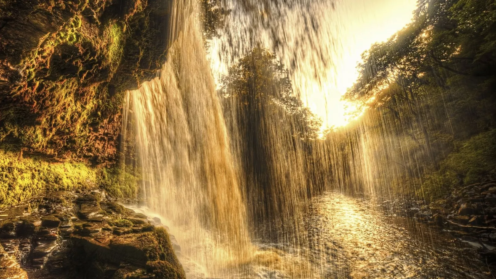 Sgwd Yr Eira Waterfall
