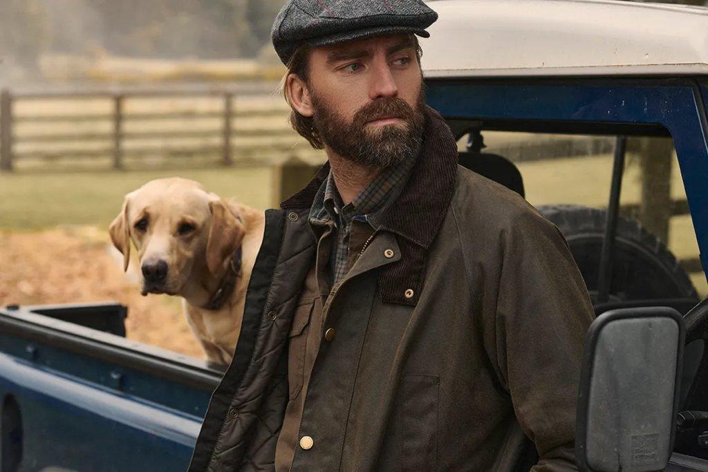 How To Waterproof A Wax Jacket – Our Guide