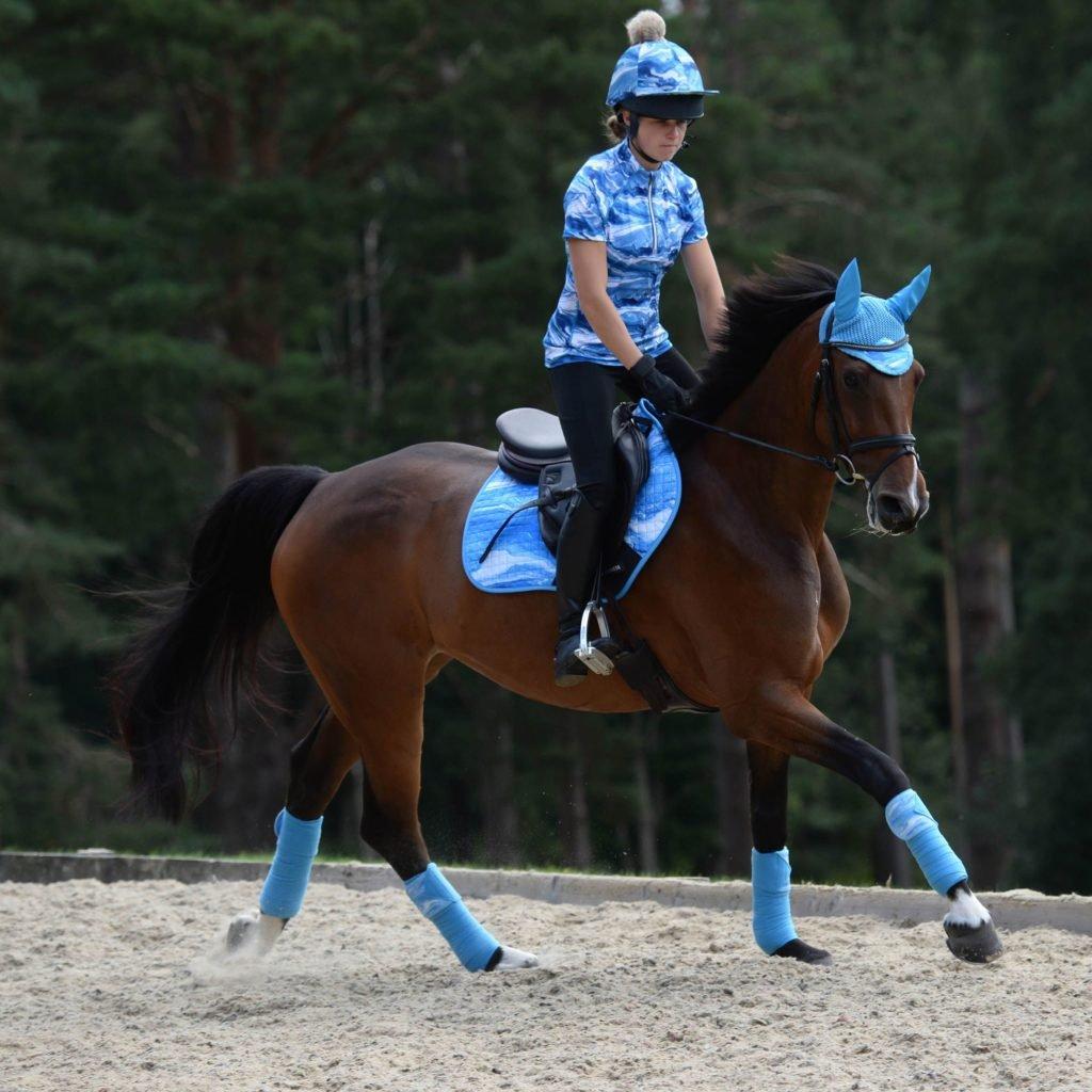 WeatherBeeta Ruby Marble Top