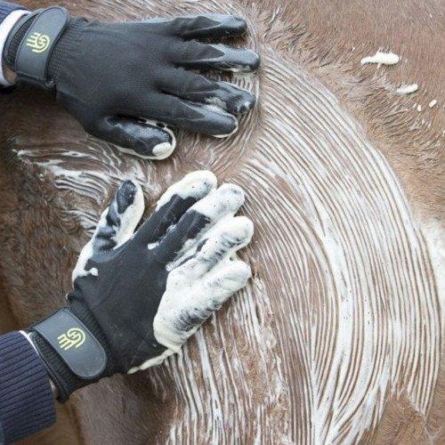 HandsOn Grooming Gloves Bathing
