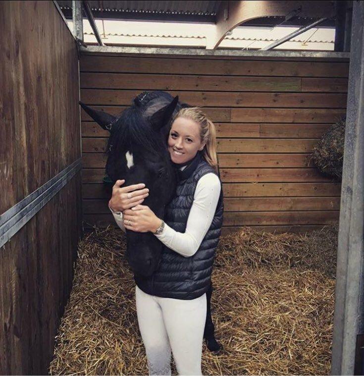 Ellen Whitaker – Her Goals, Idols & Advice To Riders