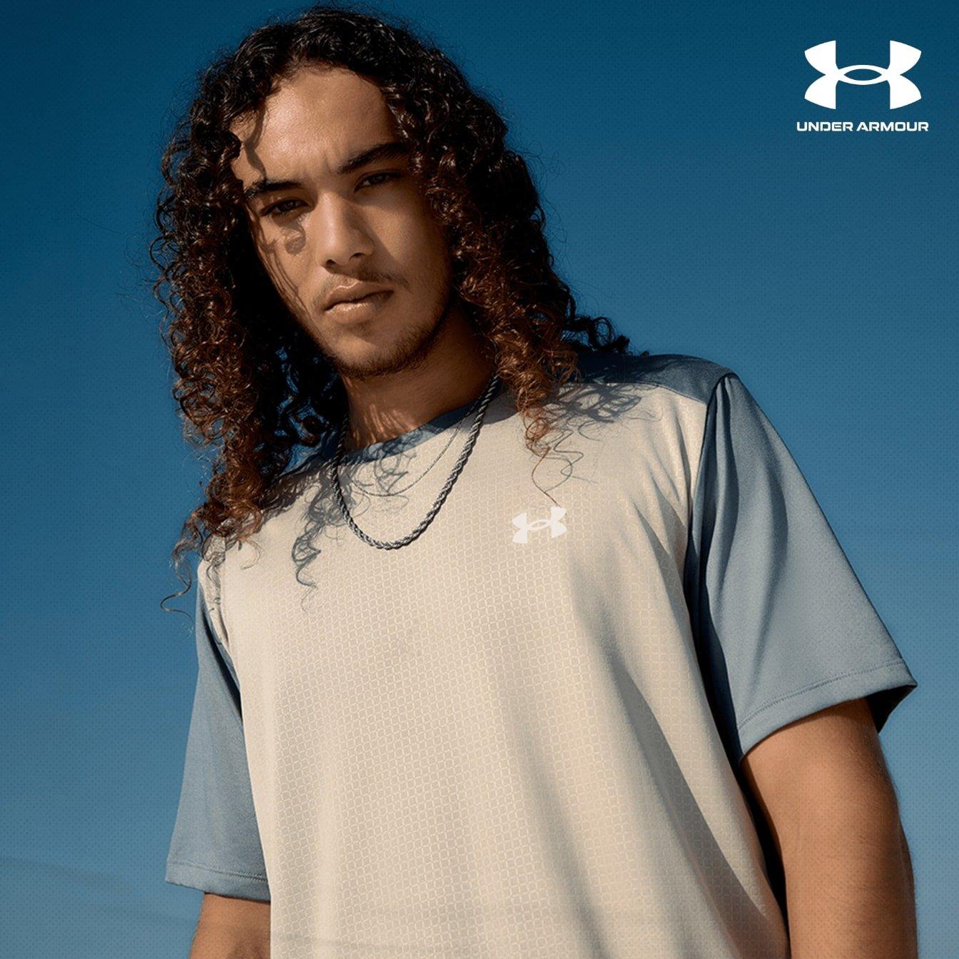 UNDER ARMOUR