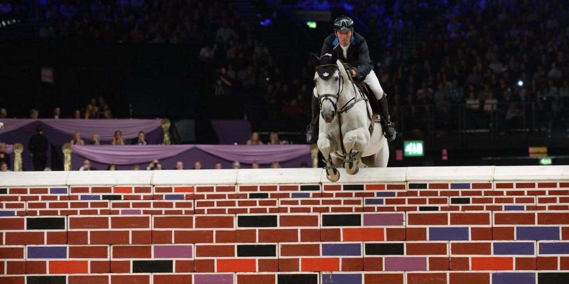 Naylors Sponsor Horse Of The Year Show Puissance